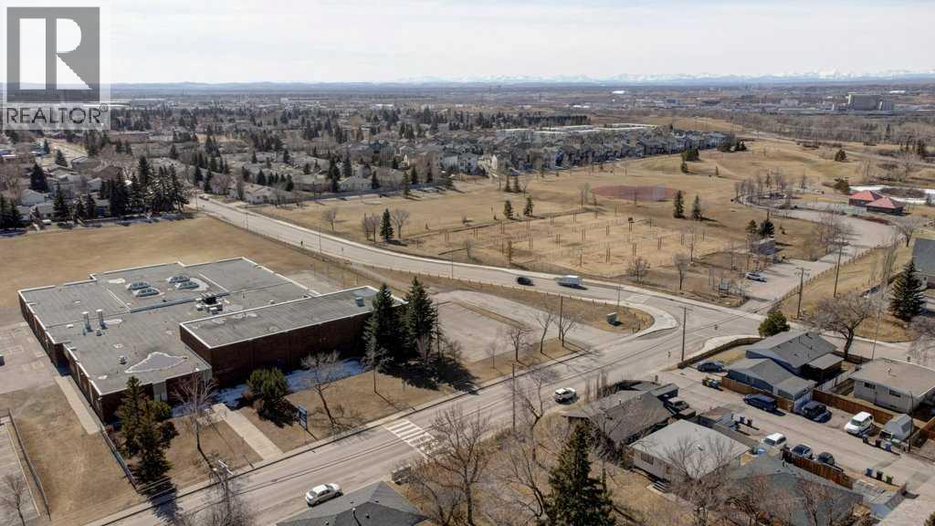 3046 28a Street SE, Calgary, Alberta  T2B 0S2 - Photo 31 - A2296642