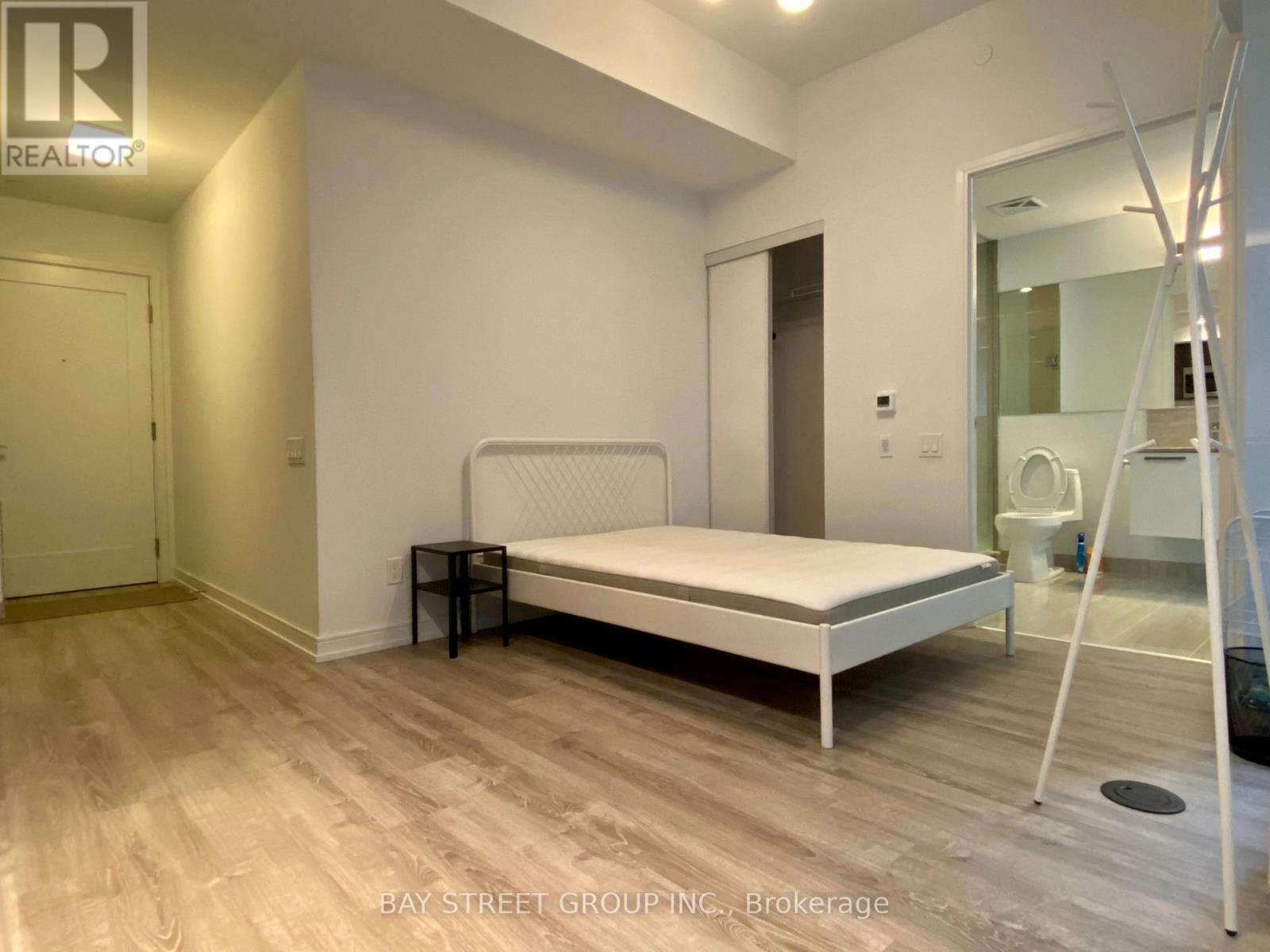 412 - 28 Wellesley Street, Toronto, Ontario  M4Y 0C4 - Photo 6 - C12931516