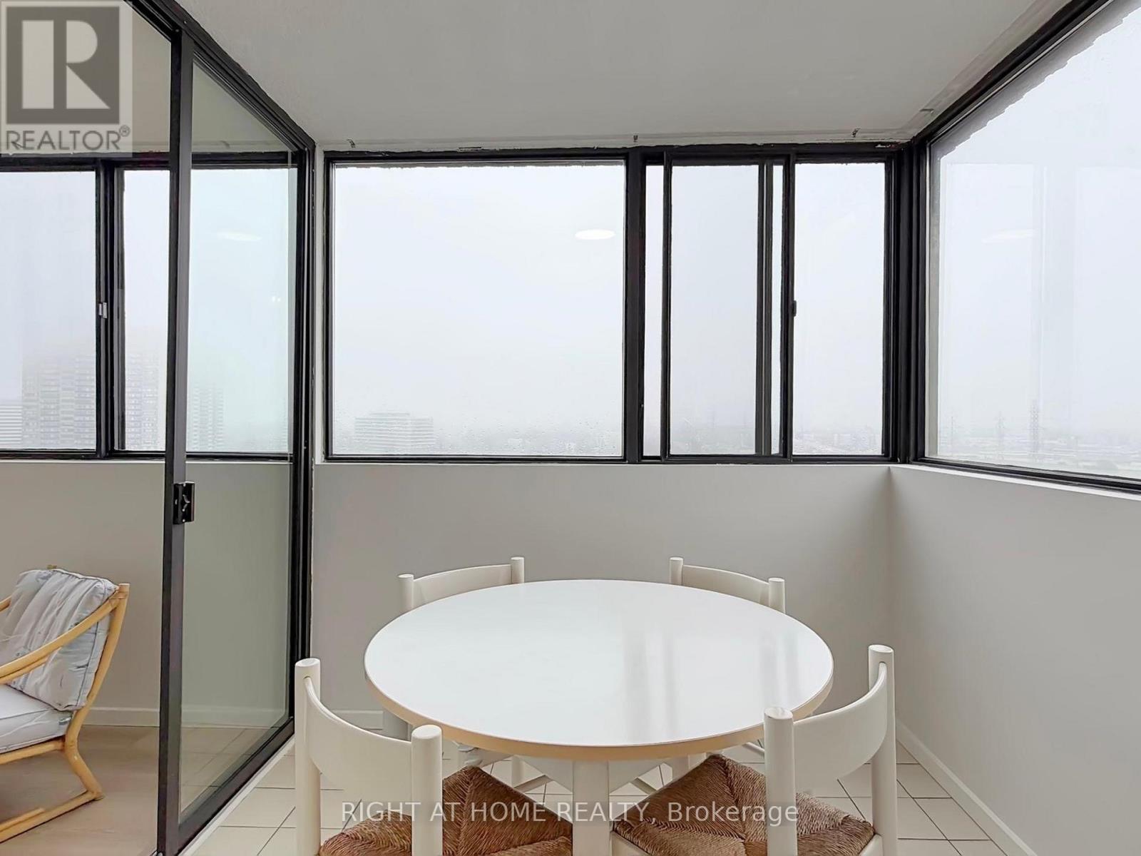 1602 - 133 Torresdale Avenue, Toronto, Ontario  M2R 3T2 - Photo 13 - C12931536