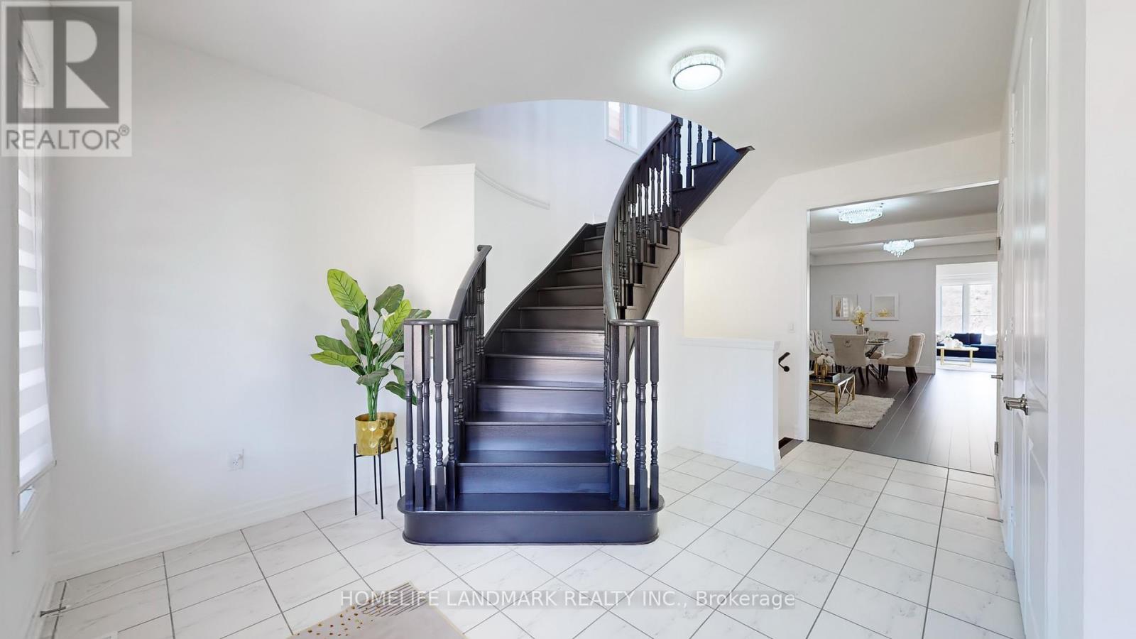 62 Frank Kelly Drive, East Gwillimbury, Ontario  L9N 0V2 - Photo 3 - N12931542