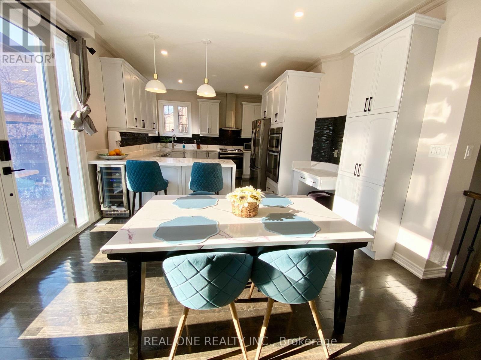 238 Nautical Boulevard, Oakville, Ontario  L6L 0B9 - Photo 13 - W12931552