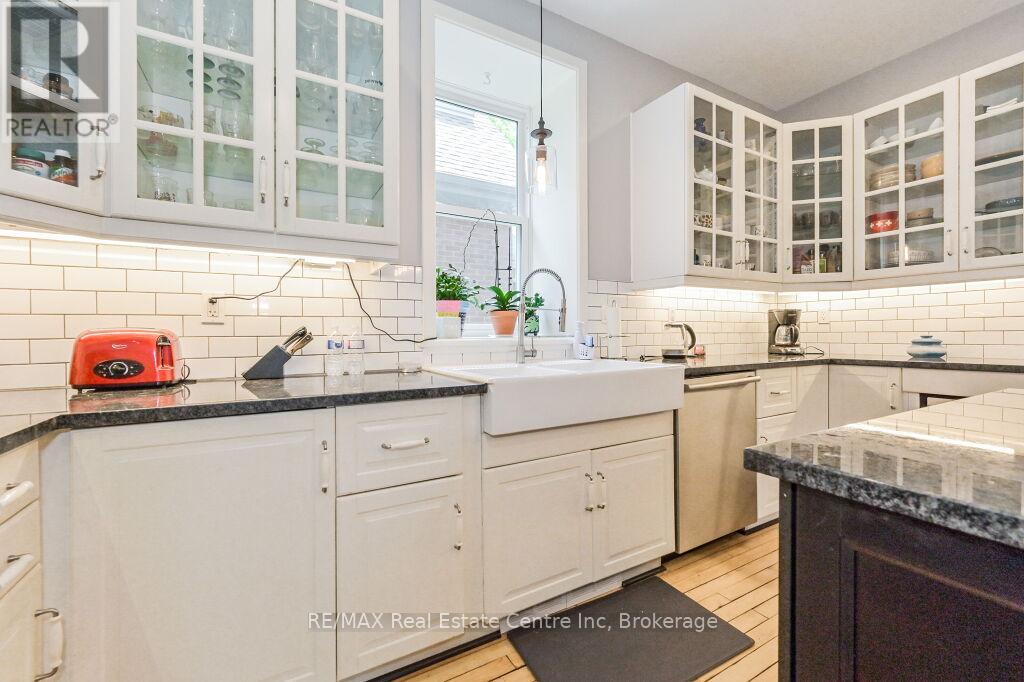 180 Union Street W, Centre Wellington, Ontario  N1M 1V3 - Photo 10 - X12931566