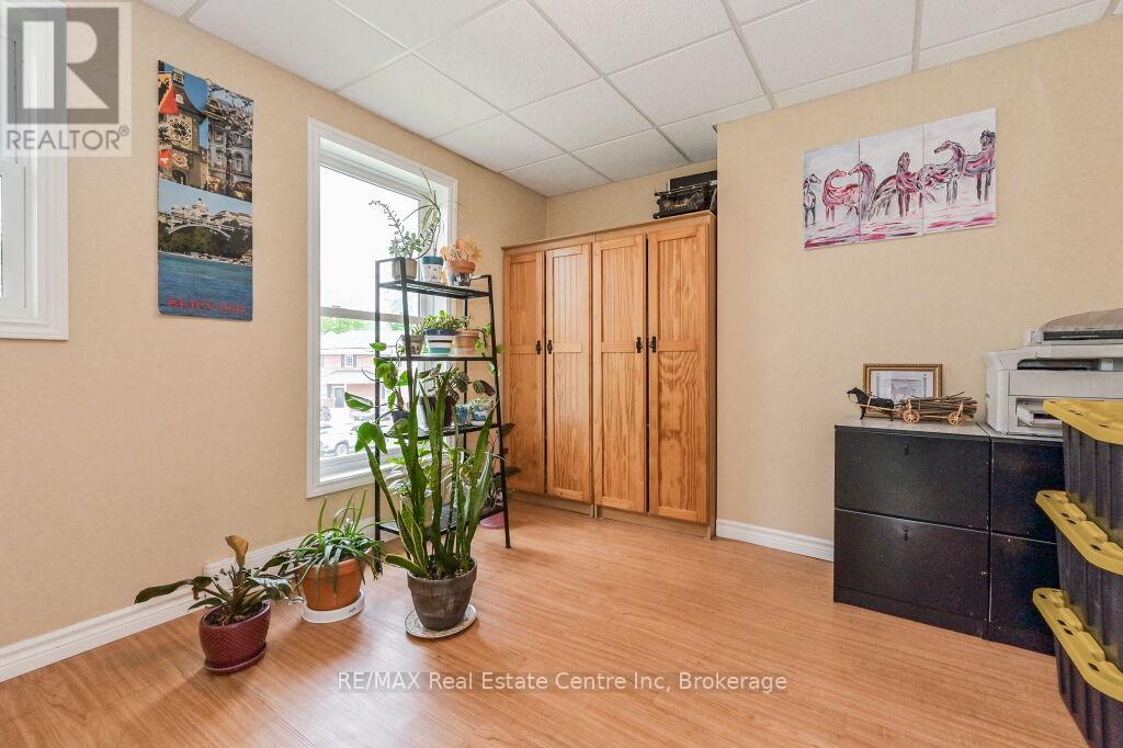 180 Union Street W, Centre Wellington, Ontario  N1M 1V3 - Photo 24 - X12931566