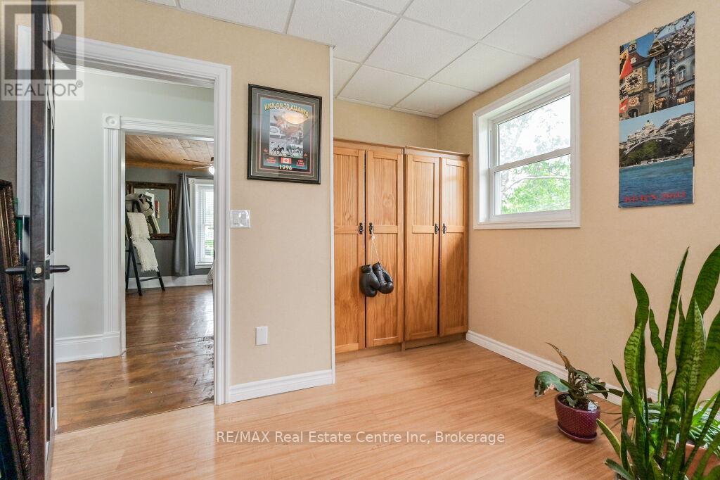 180 Union Street W, Centre Wellington, Ontario  N1M 1V3 - Photo 25 - X12931566