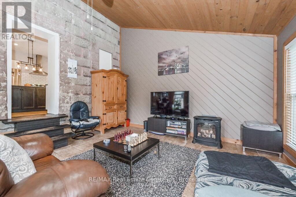 180 Union Street W, Centre Wellington, Ontario  N1M 1V3 - Photo 36 - X12931566