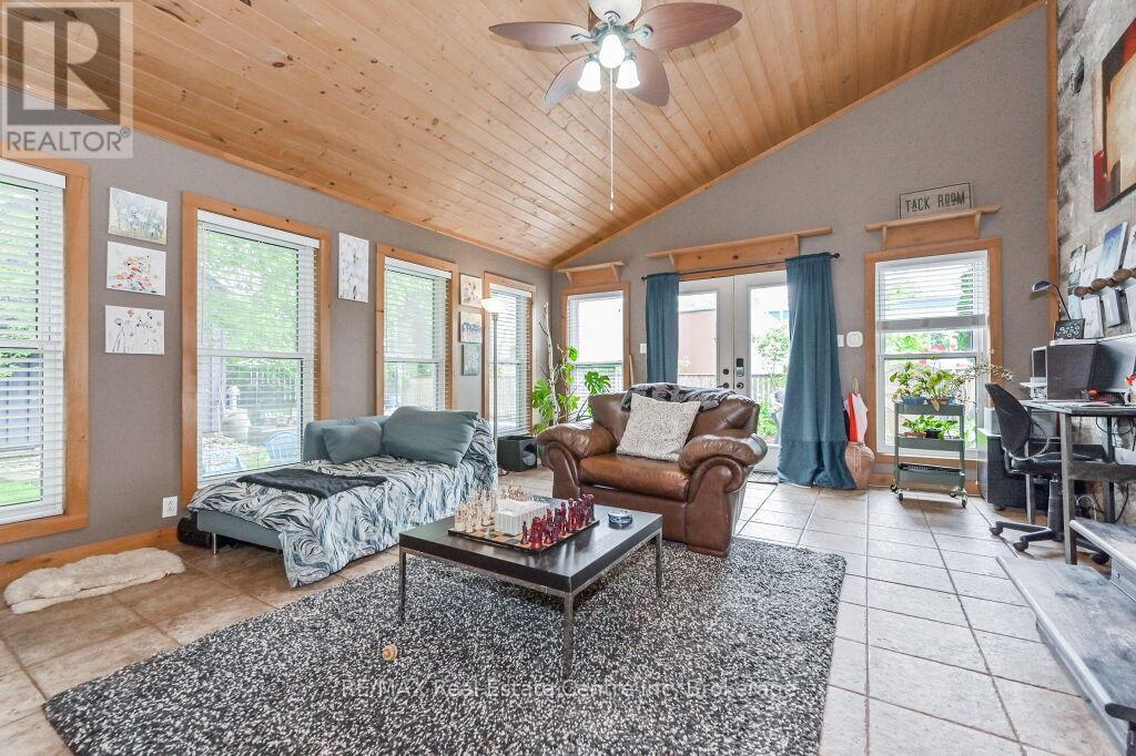 180 Union Street W, Centre Wellington, Ontario  N1M 1V3 - Photo 38 - X12931566