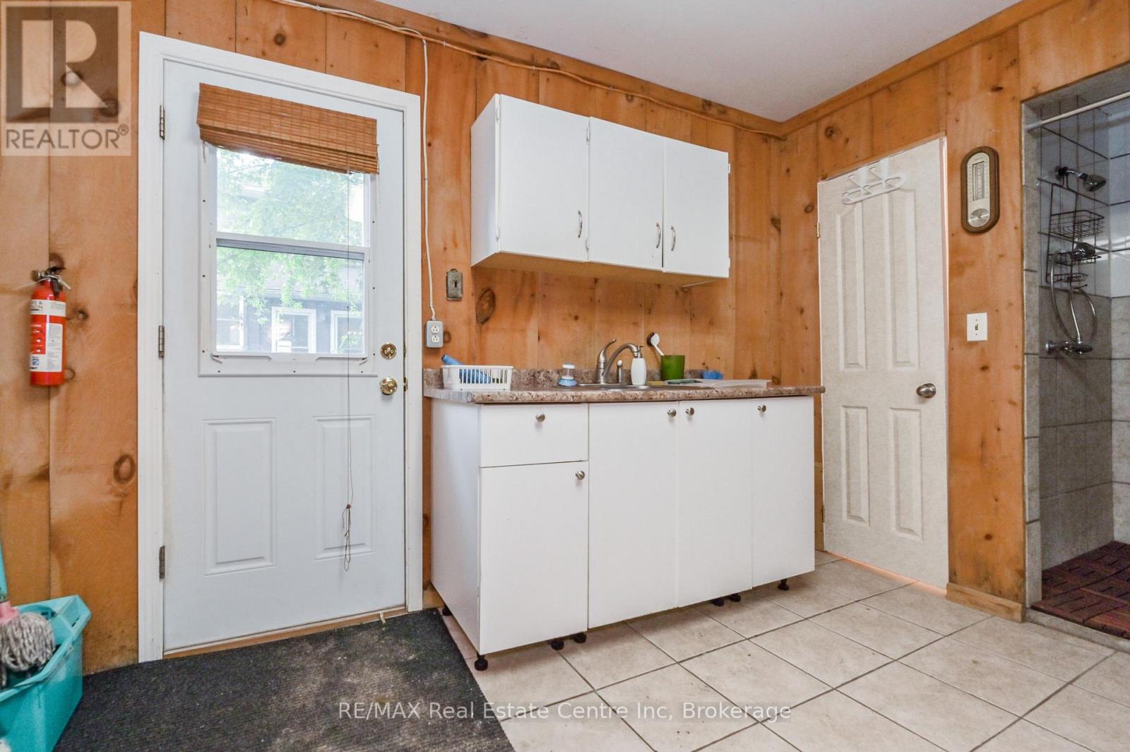 180 Union Street W, Centre Wellington, Ontario  N1M 1V3 - Photo 45 - X12931566