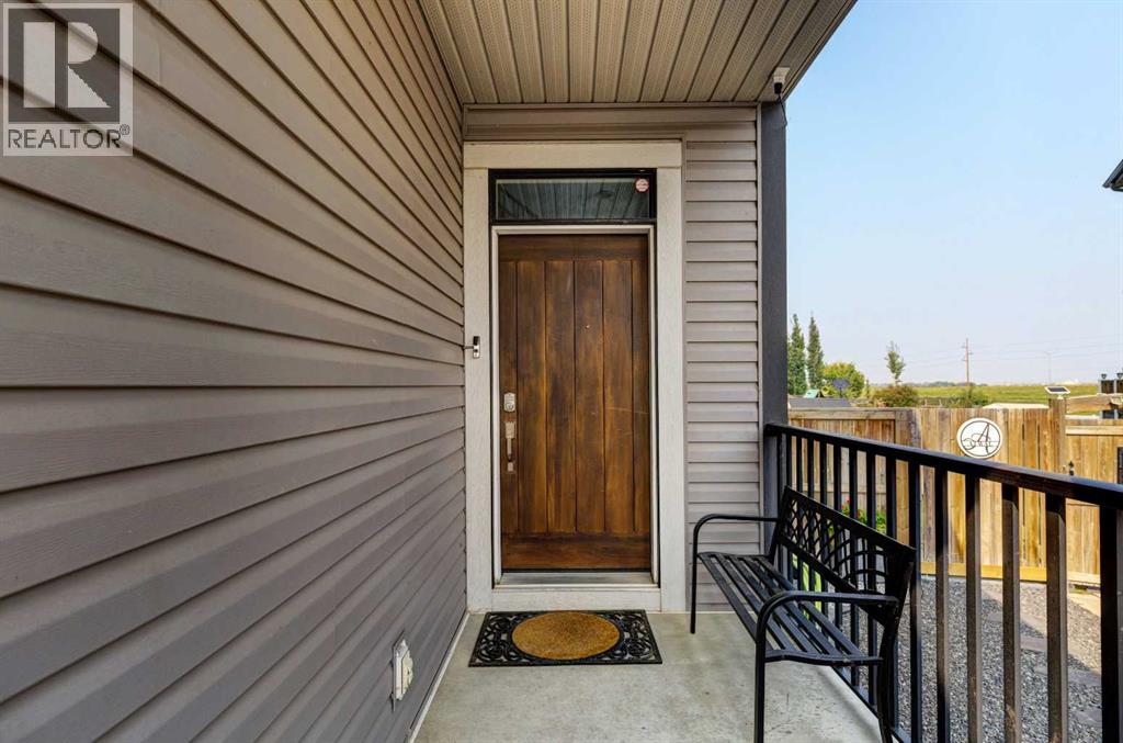 34 Copperpond Street SE, Calgary, Alberta  T2Z 1J2 - Photo 2 - A2297153