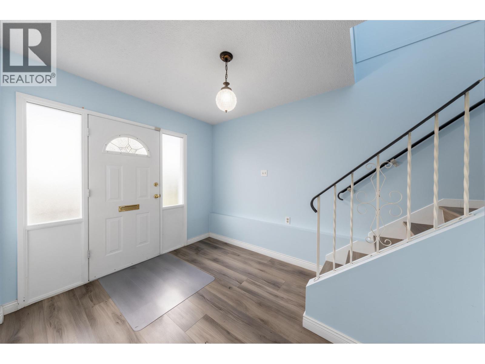 3206 Adanac Street, Vancouver, British Columbia  V5K 2P1 - Photo 4 - R3103501