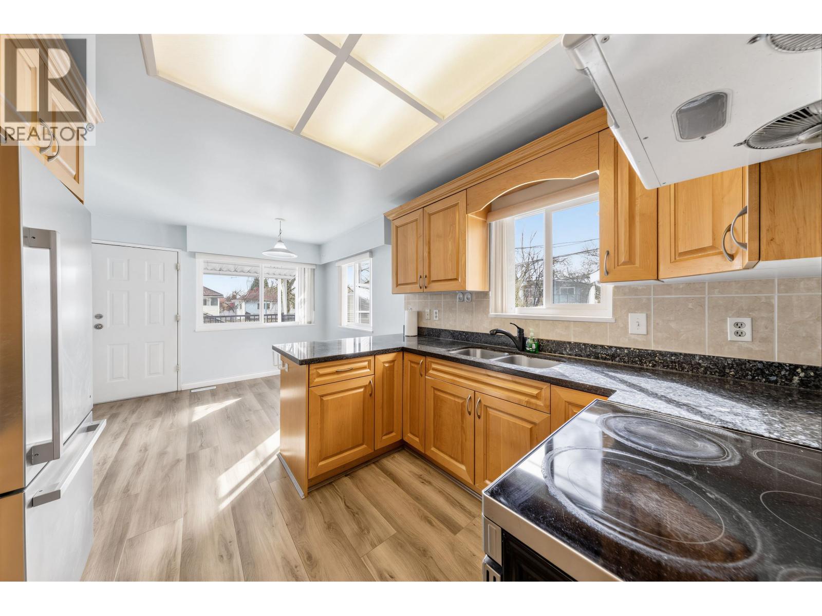 3206 Adanac Street, Vancouver, British Columbia  V5K 2P1 - Photo 14 - R3103501