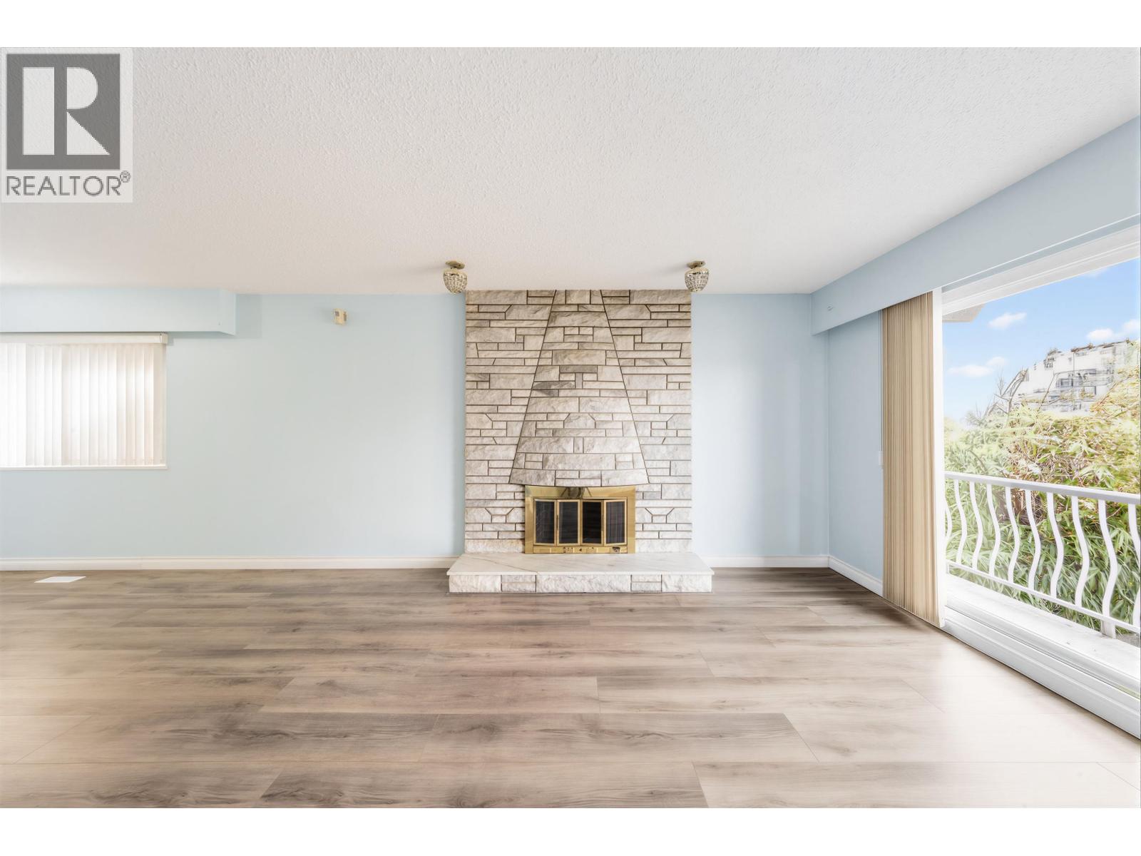 3206 Adanac Street, Vancouver, British Columbia  V5K 2P1 - Photo 8 - R3103501