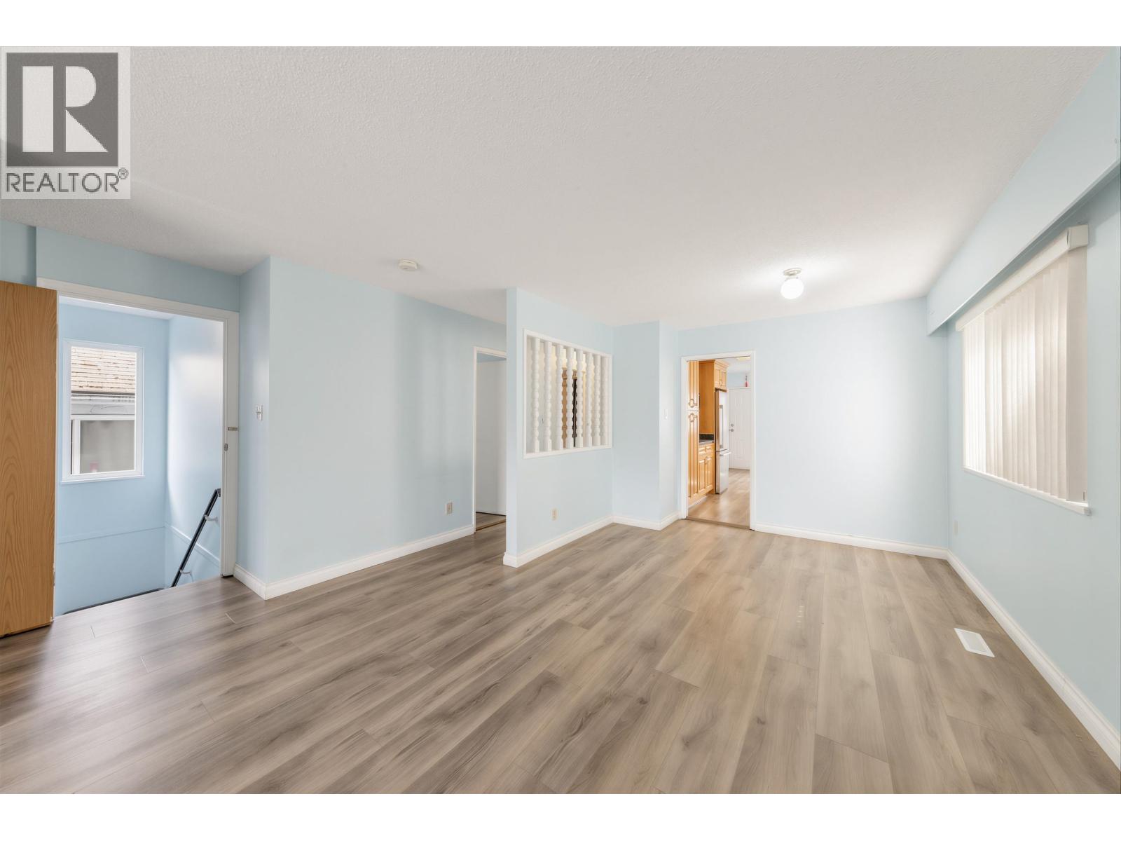 3206 Adanac Street, Vancouver, British Columbia  V5K 2P1 - Photo 10 - R3103501