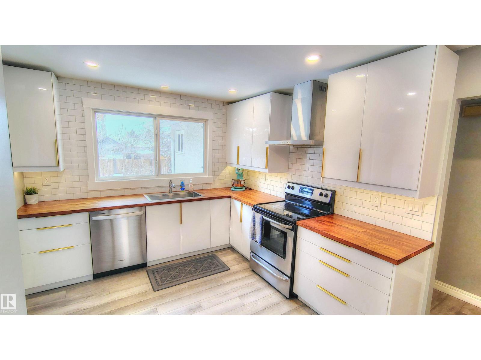 120 Akins Dr, St. Albert, Alberta  T8N 2X5 - Photo 16 - E4479535