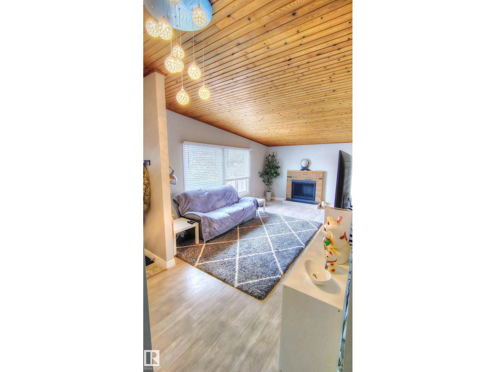 120 Akins Dr, St. Albert, Alberta  T8N 2X5 - Photo 5 - E4479535