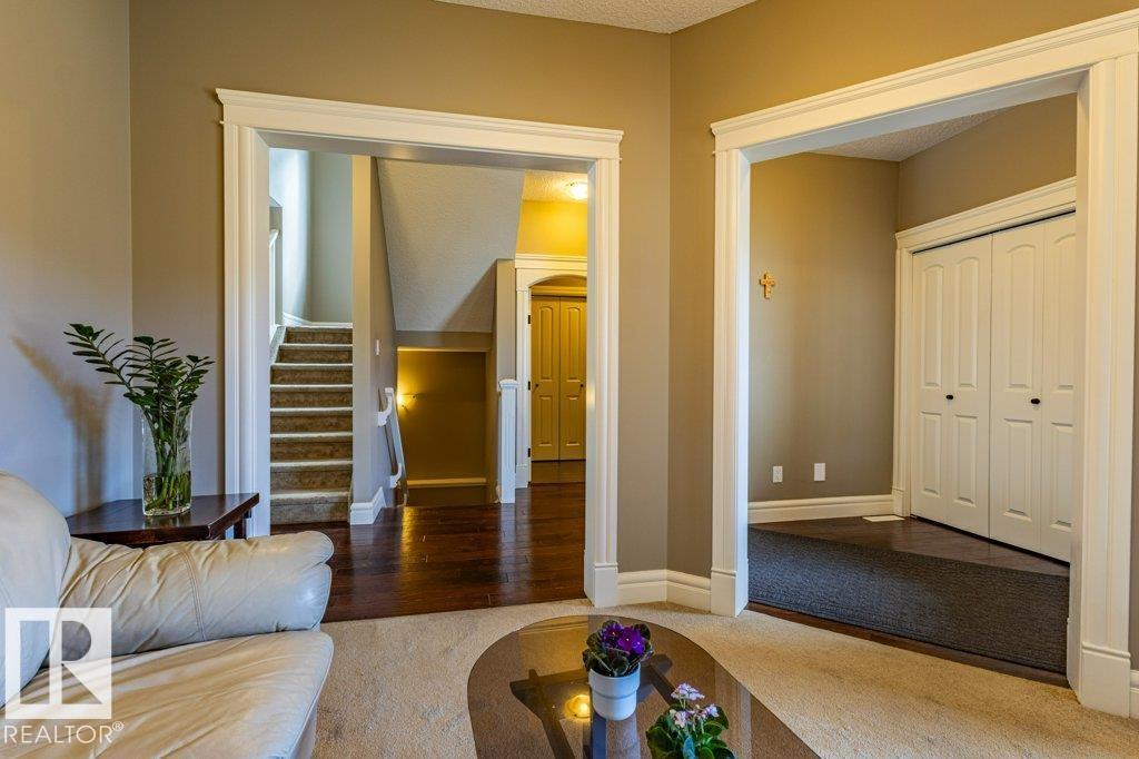 11408 15 Av Sw Sw, Edmonton, Alberta  T6W 0Z8 - Photo 4 - E4478196