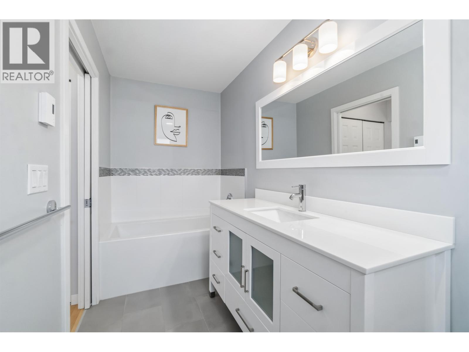 5 1135 Lansdowne Drive, Coquitlam, British Columbia  V3B 7K6 - Photo 16 - R3104349