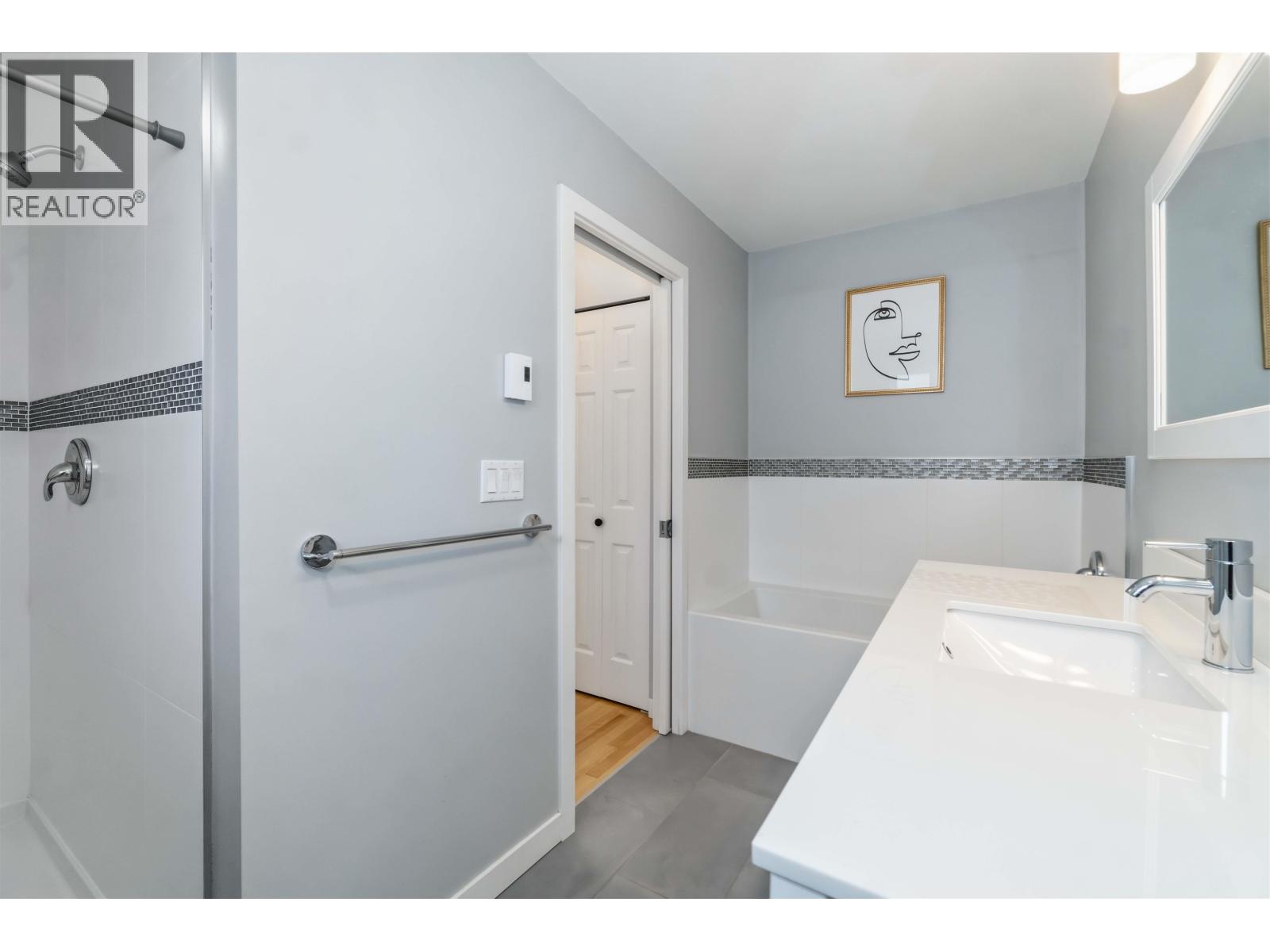 5 1135 Lansdowne Drive, Coquitlam, British Columbia  V3B 7K6 - Photo 17 - R3104349