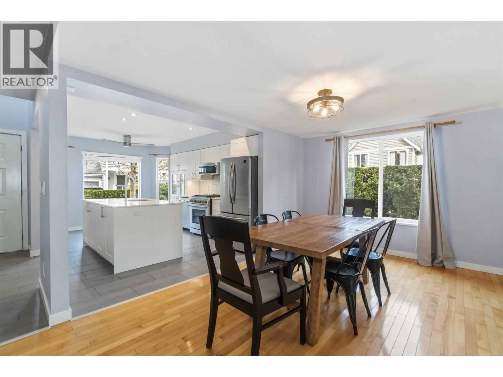 5 1135 Lansdowne Drive, Coquitlam, British Columbia  V3B 7K6 - Photo 7 - R3104349