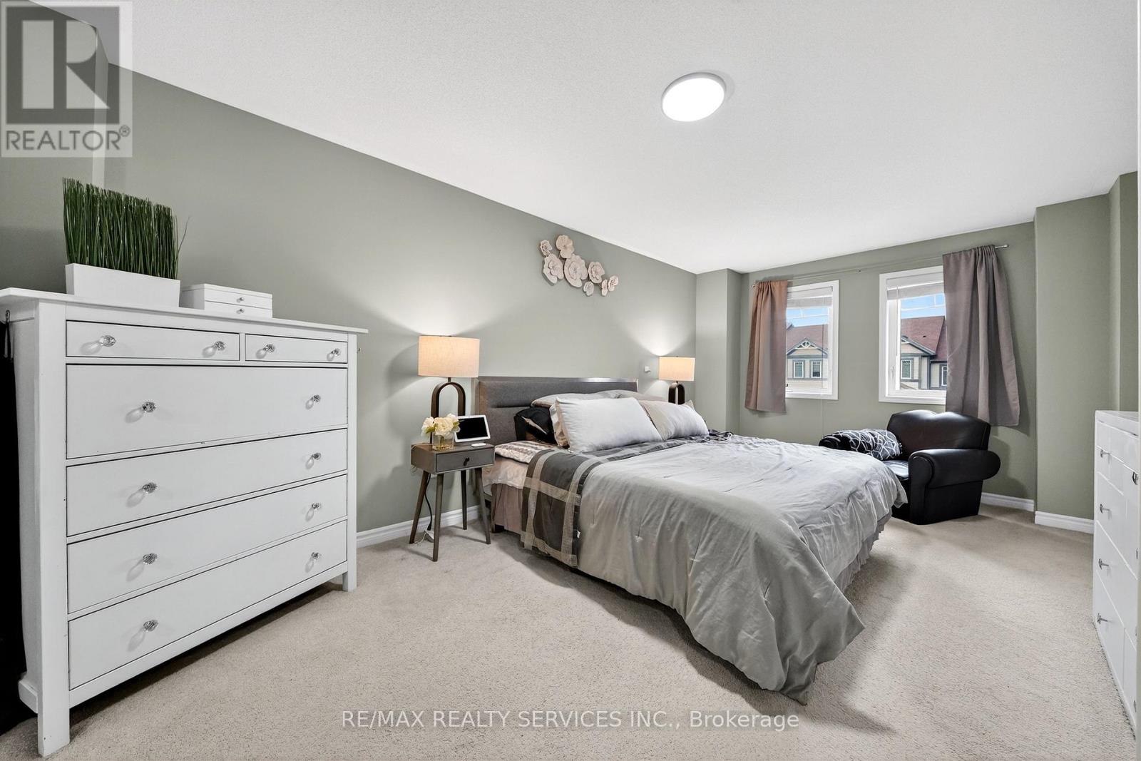 76 Phyllis Drive, Caledon, Ontario  L7C 4E2 - Photo 24 - W12925284