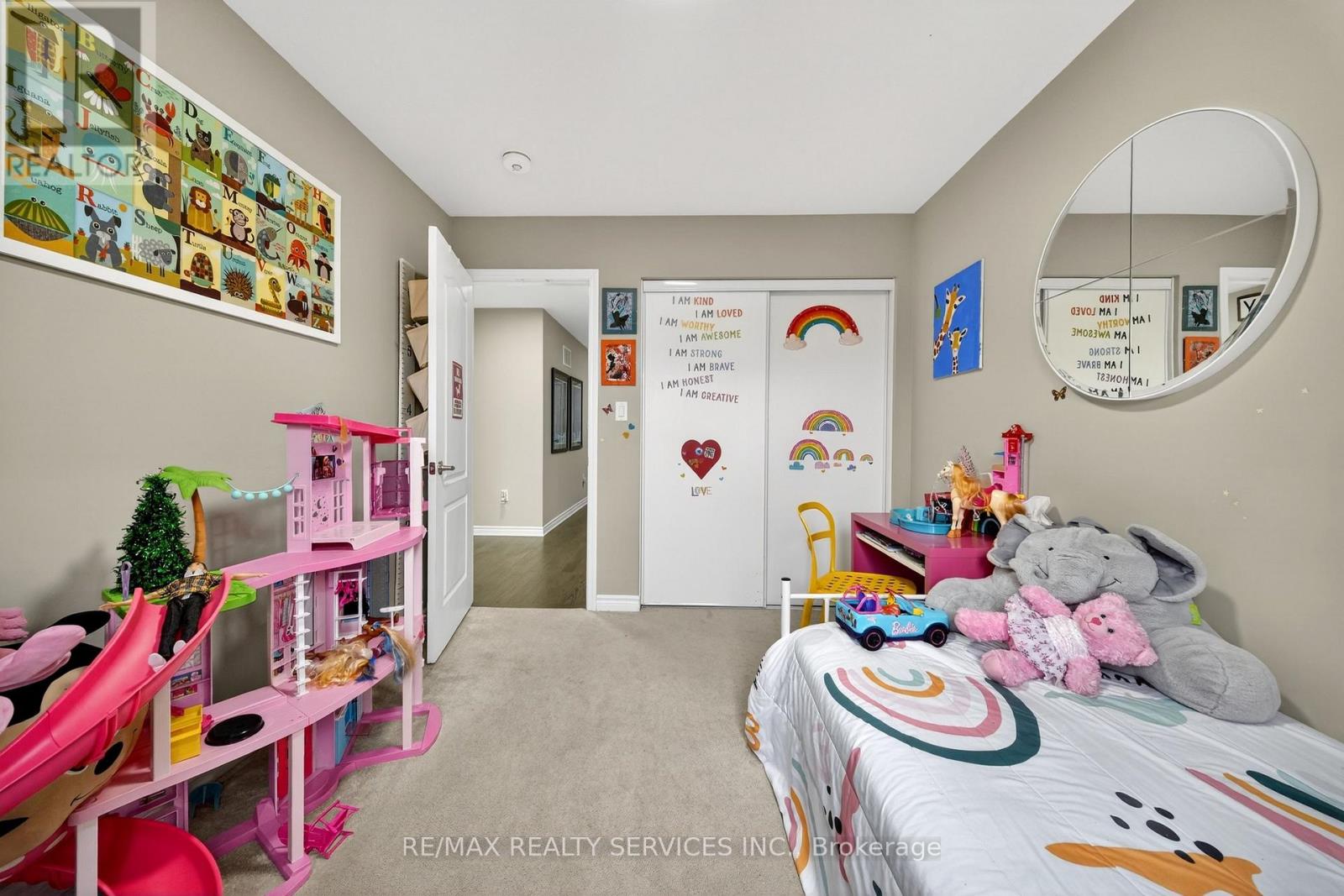 76 Phyllis Drive, Caledon, Ontario  L7C 4E2 - Photo 31 - W12925284