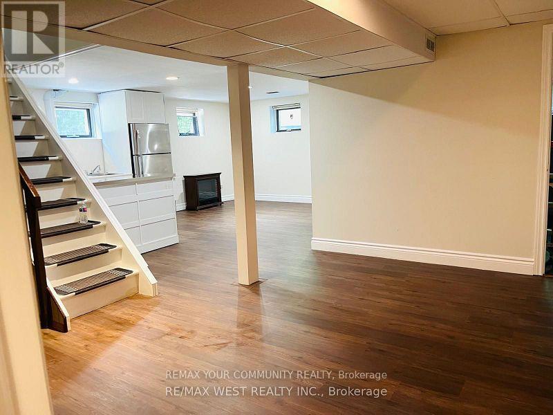 48 Clearview Heights N, King, Ontario  L7B 1H5 - Photo 2 - N12854118