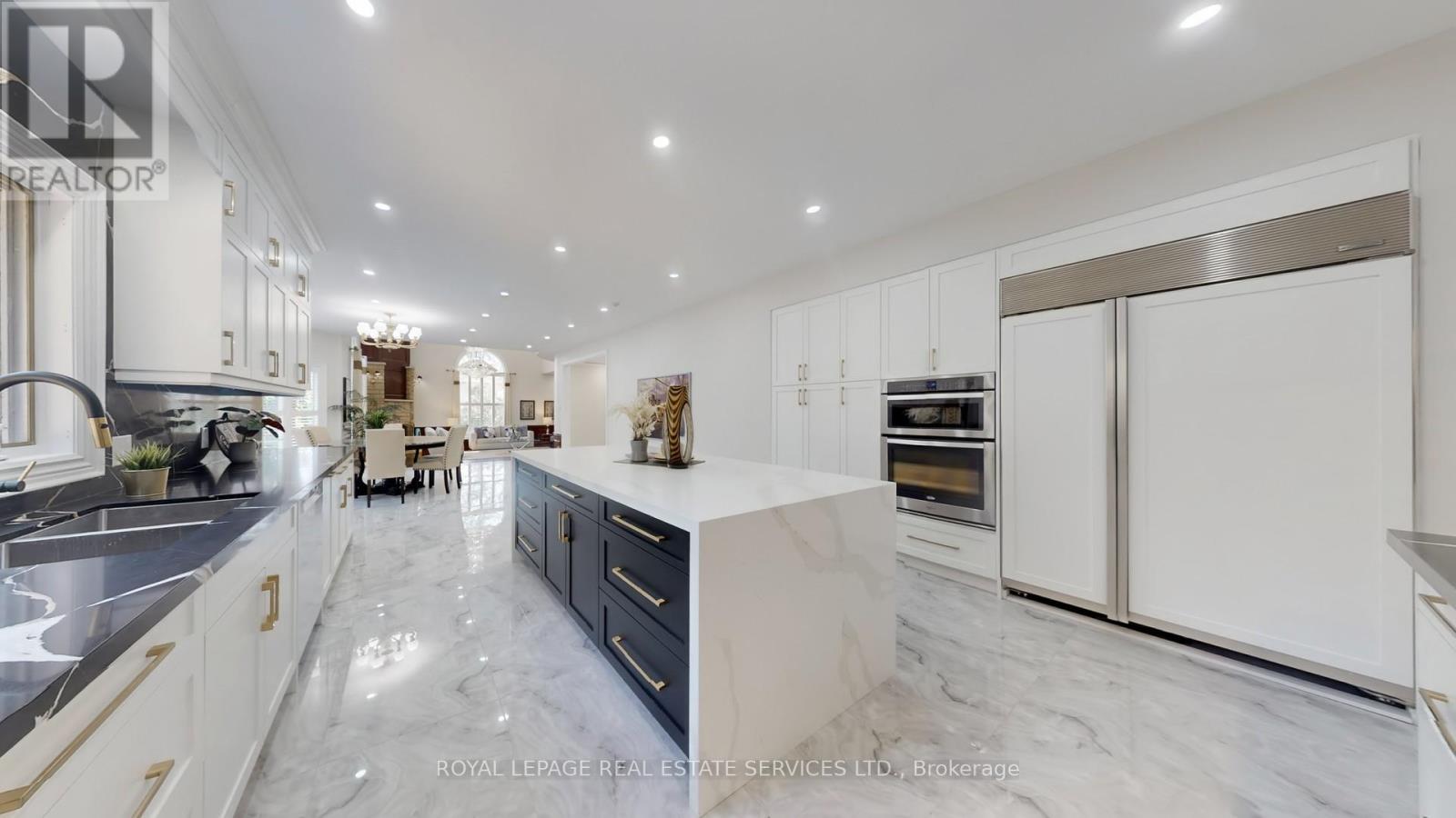 2416 Mississauga Road, Mississauga, Ontario  L5H 2L1 - Photo 17 - W12476807