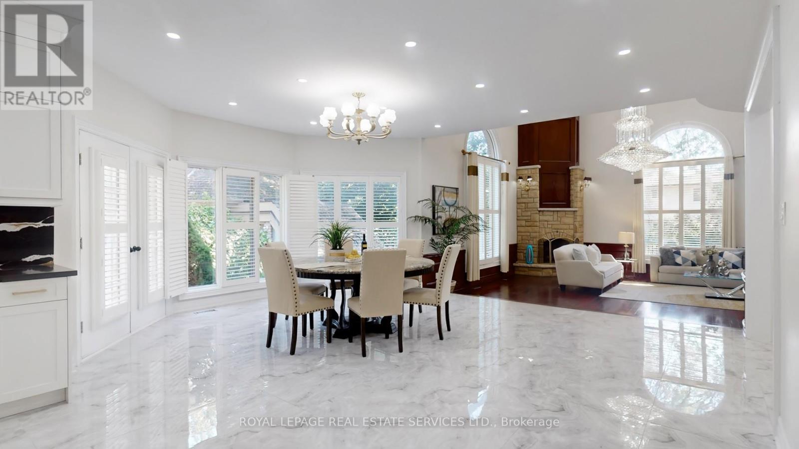 2416 Mississauga Road, Mississauga, Ontario  L5H 2L1 - Photo 20 - W12476807