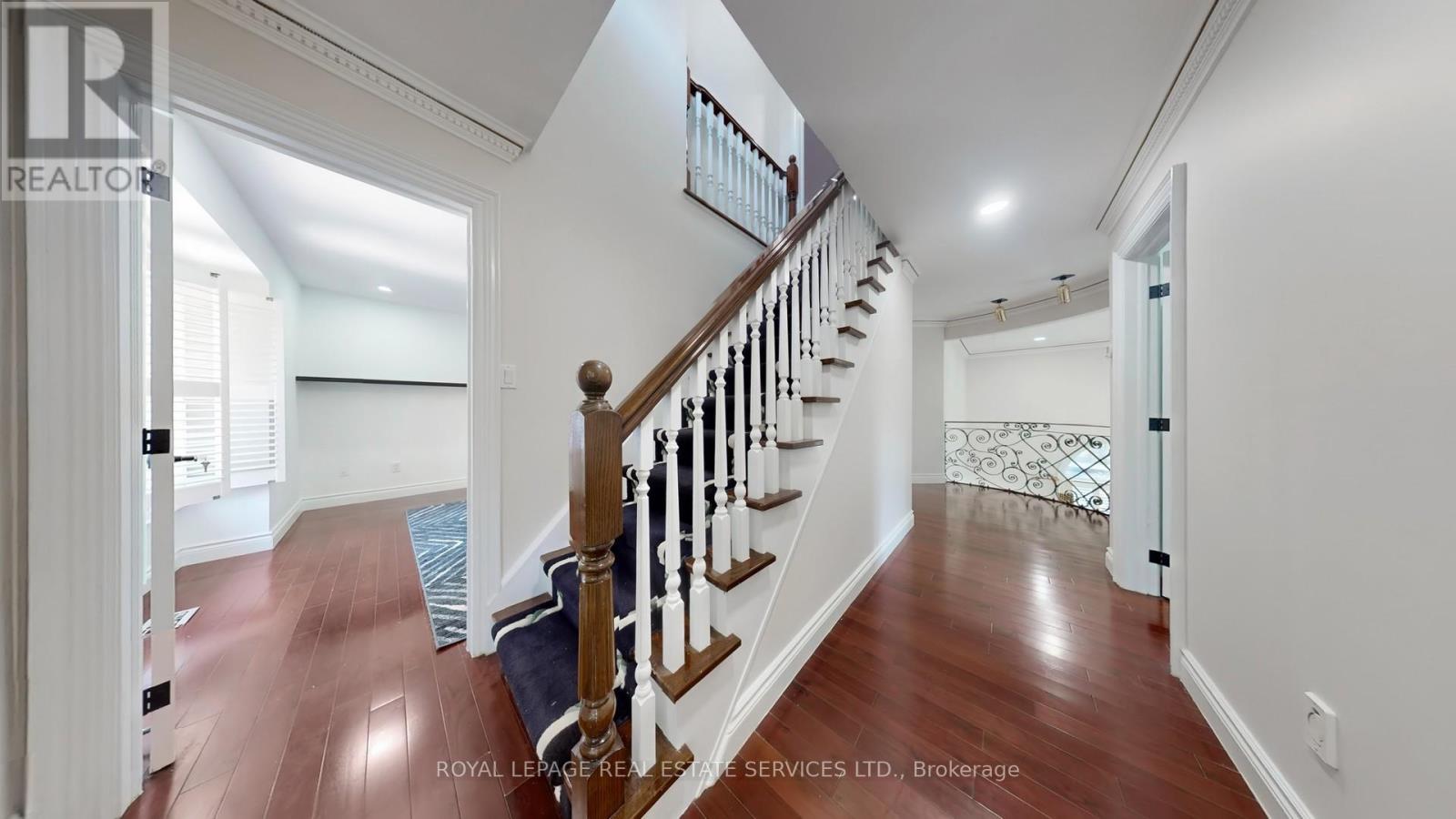 2416 Mississauga Road, Mississauga, Ontario  L5H 2L1 - Photo 33 - W12476807