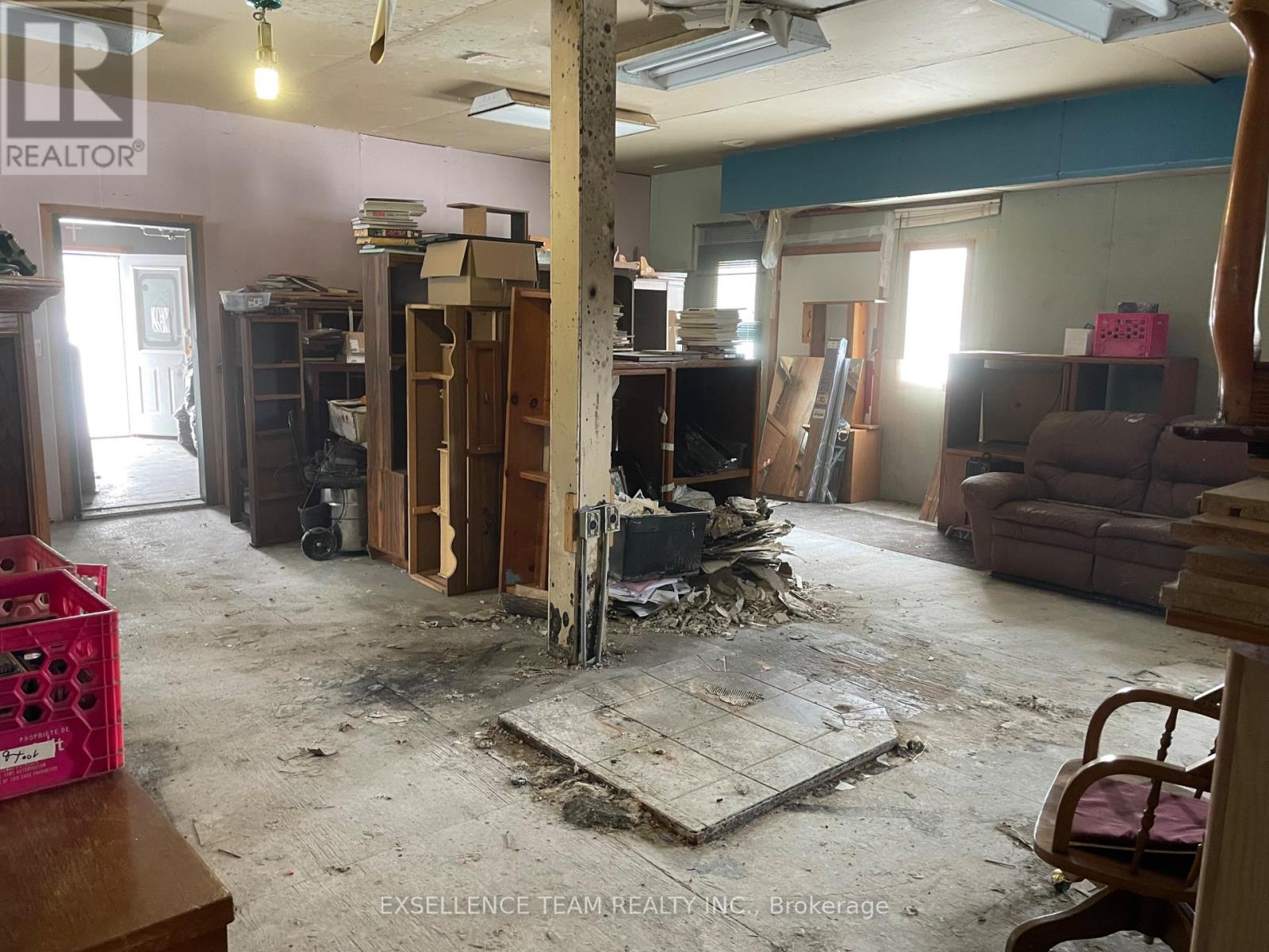 20115 Beaupre Road W, South Glengarry, Ontario  K0C 1L0 - Photo 17 - X12482595