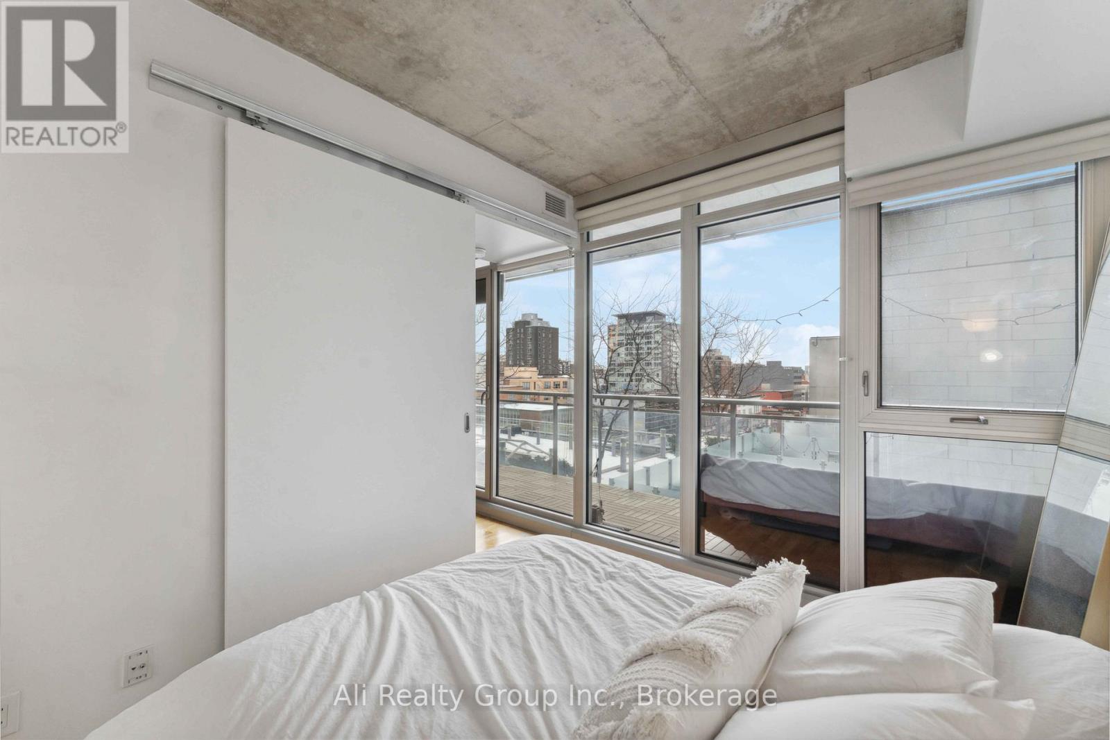 714 - 324 Laurier Avenue W, Ottawa, Ontario  K1P 0A4 - Photo 17 - X12931612