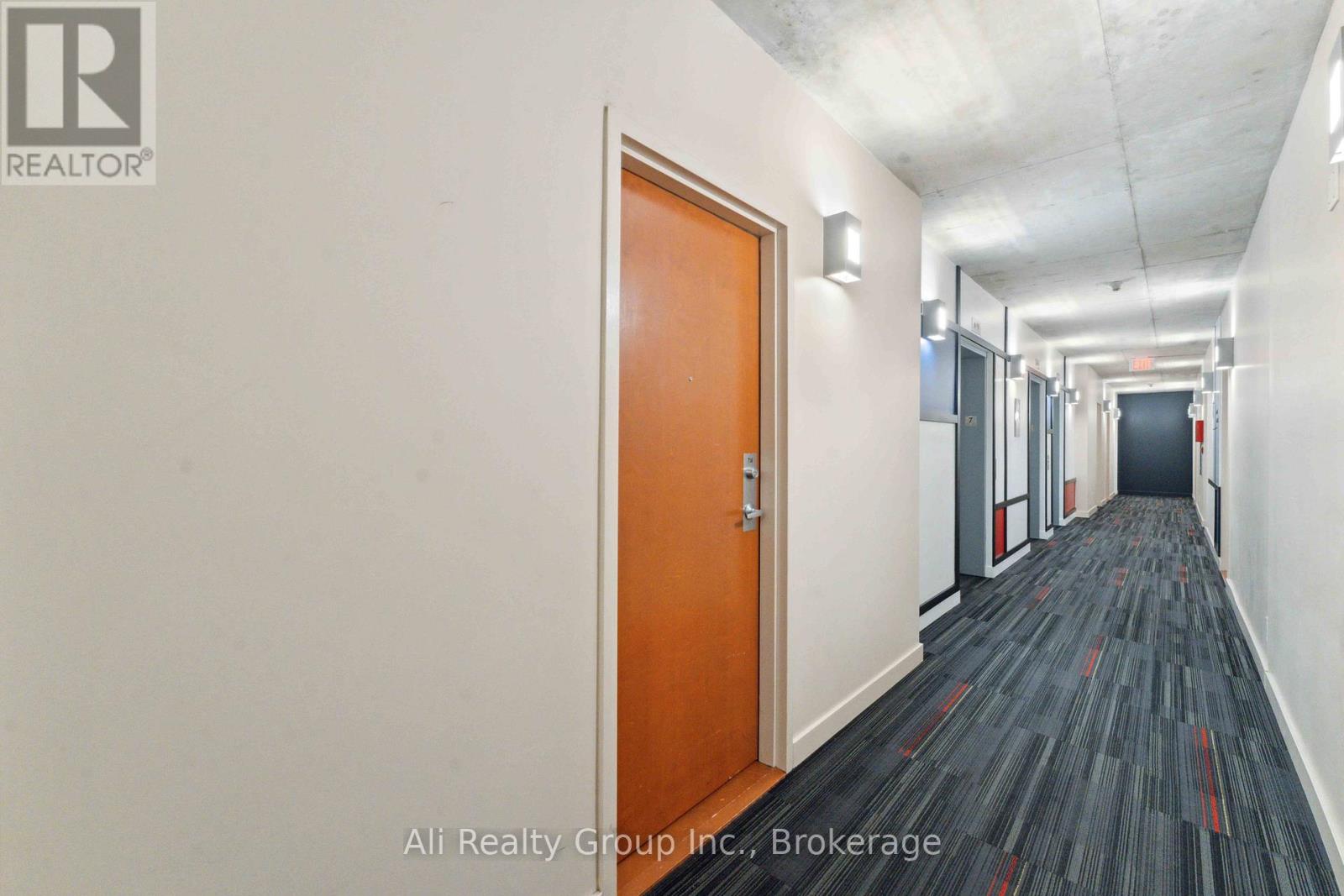 714 - 324 Laurier Avenue W, Ottawa, Ontario  K1P 0A4 - Photo 4 - X12931612