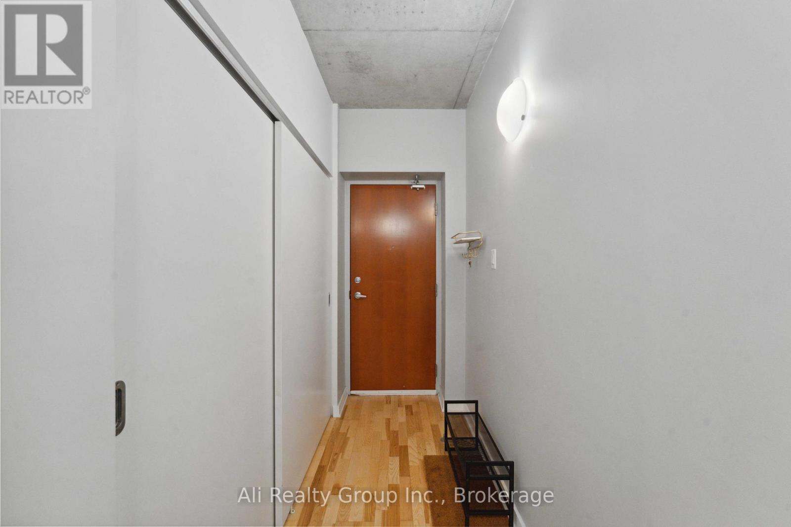 714 - 324 Laurier Avenue W, Ottawa, Ontario  K1P 0A4 - Photo 5 - X12931612