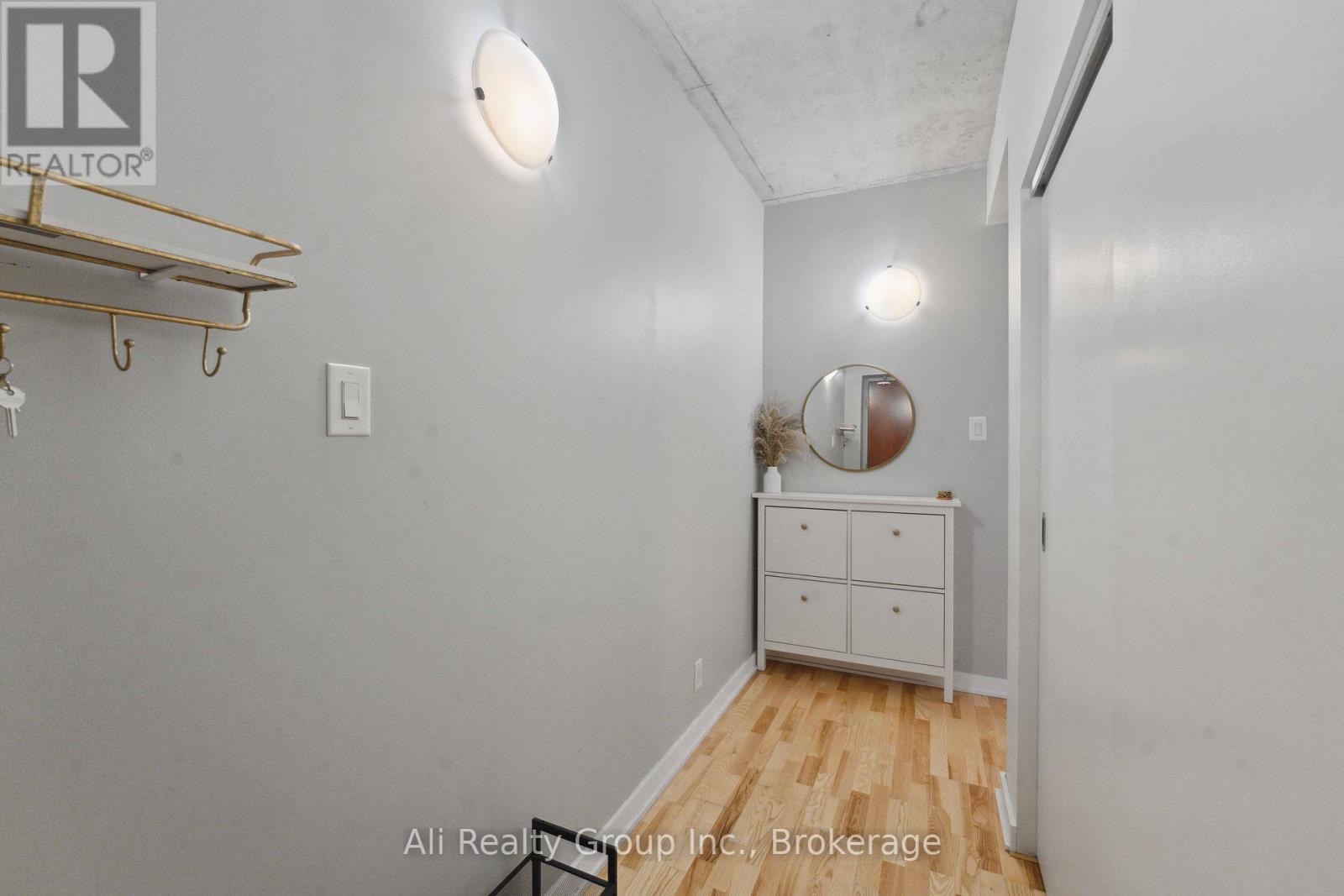 714 - 324 Laurier Avenue W, Ottawa, Ontario  K1P 0A4 - Photo 7 - X12931612