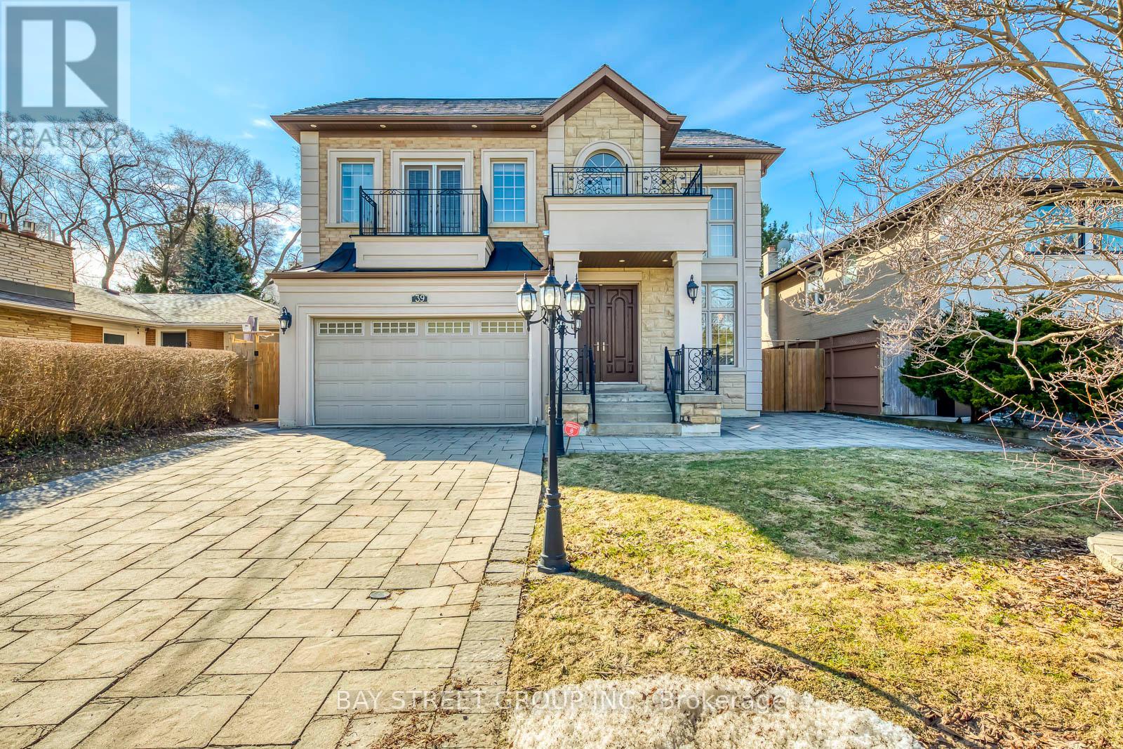 39 FOXWARREN DRIVE, Toronto, Ontario