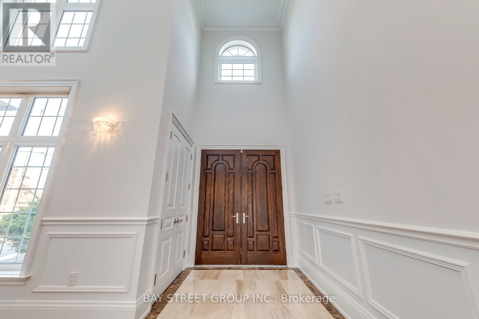 39 Foxwarren Drive, Toronto, Ontario  M2K 1L1 - Photo 3 - C12931608