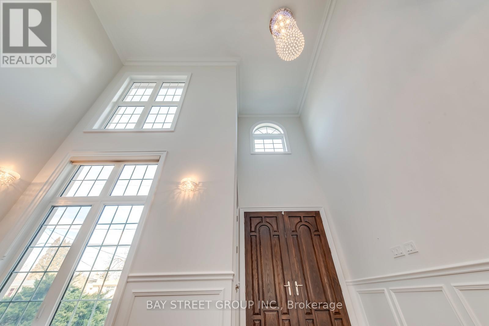 39 Foxwarren Drive, Toronto, Ontario  M2K 1L1 - Photo 4 - C12931608