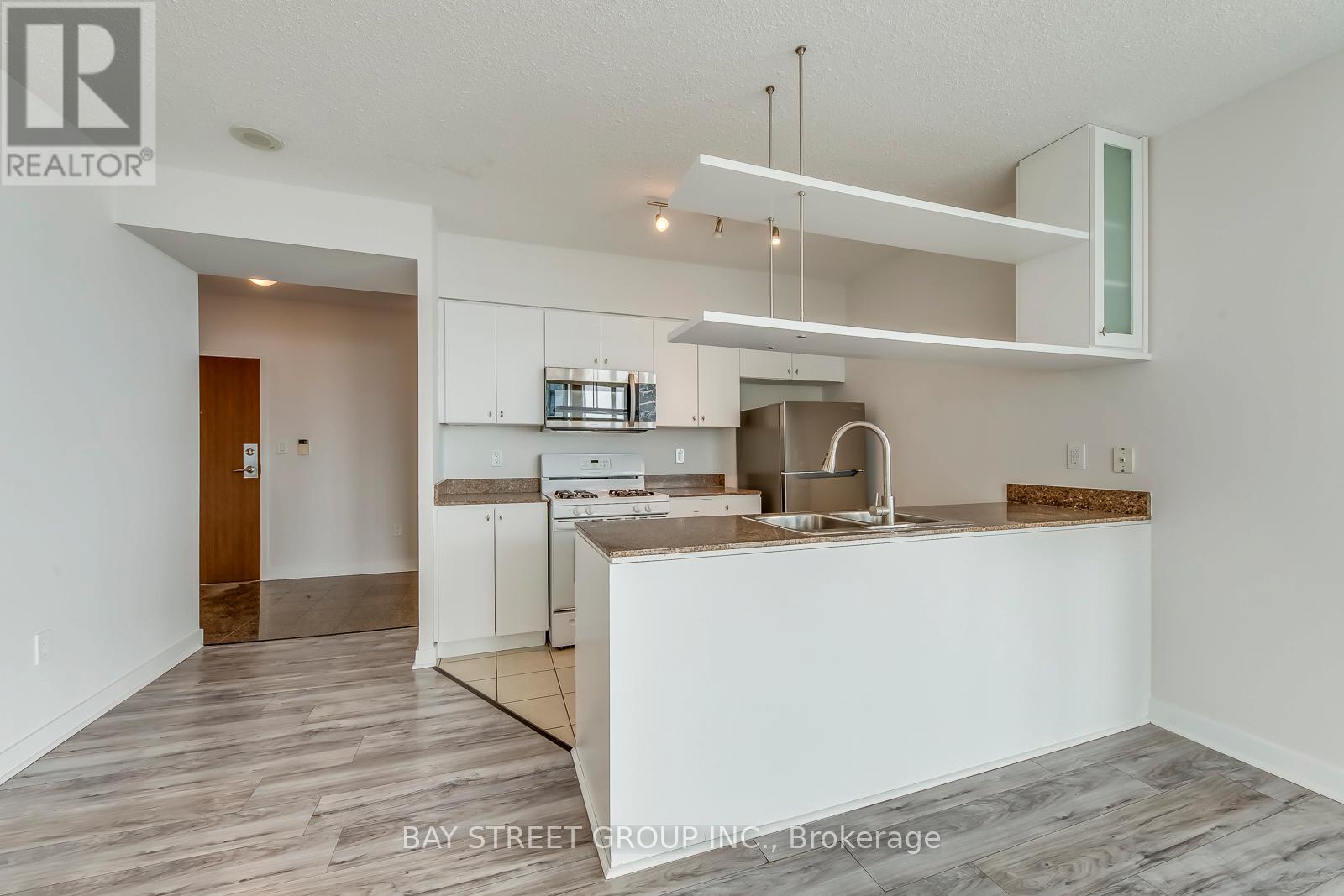 3912 - 35 Mariner Terrace, Toronto, Ontario  M5V 3V9 - Photo 11 - C12931610