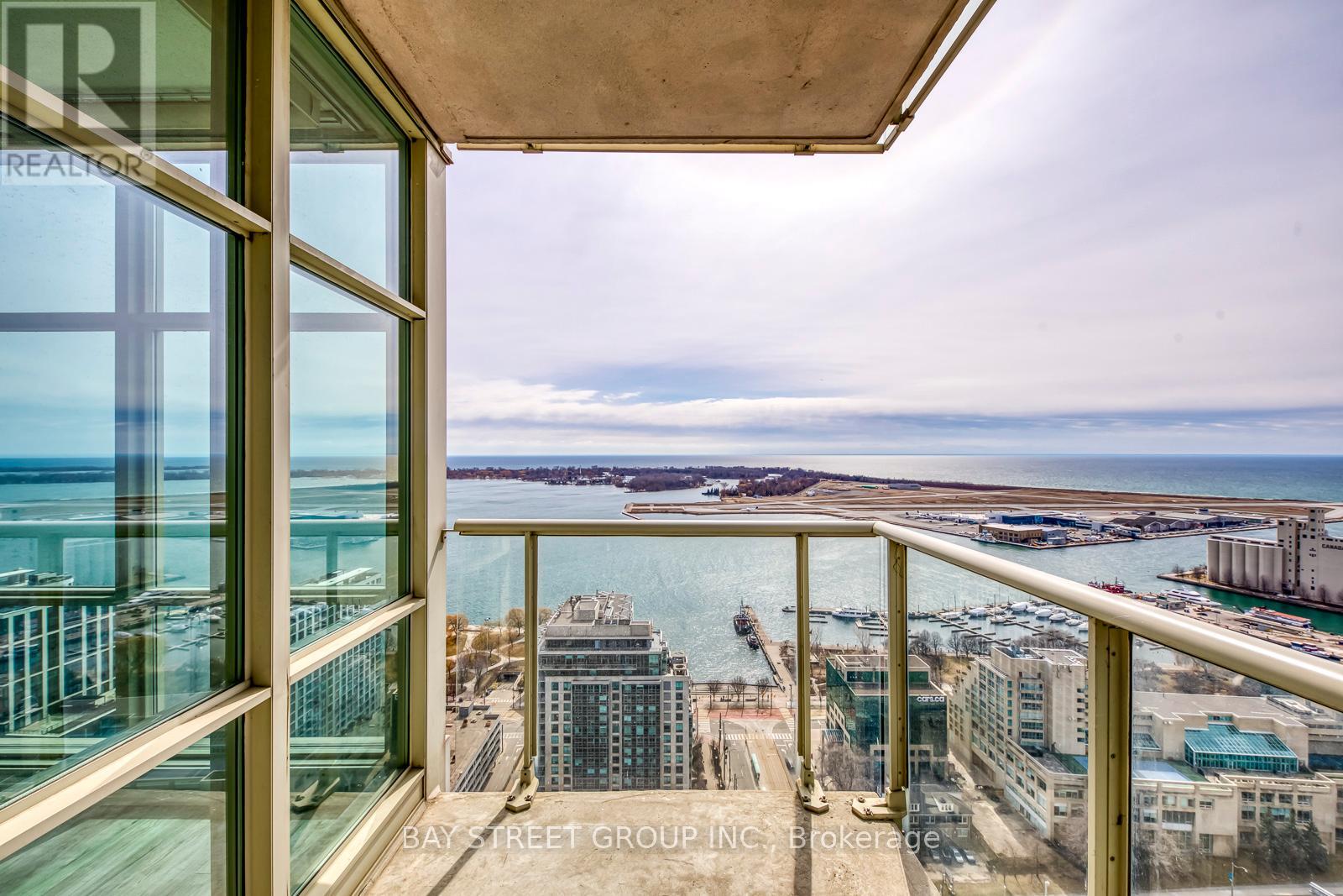 3912 - 35 Mariner Terrace, Toronto, Ontario  M5V 3V9 - Photo 24 - C12931610