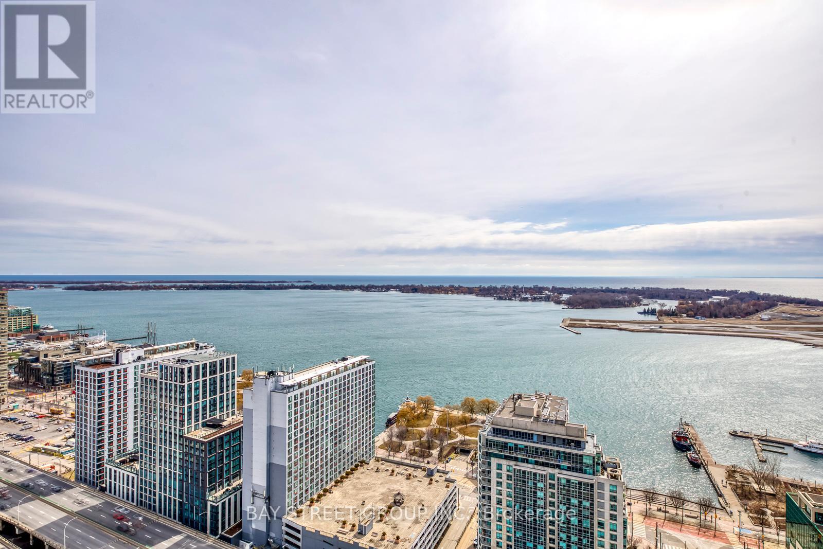 3912 - 35 Mariner Terrace, Toronto, Ontario  M5V 3V9 - Photo 25 - C12931610