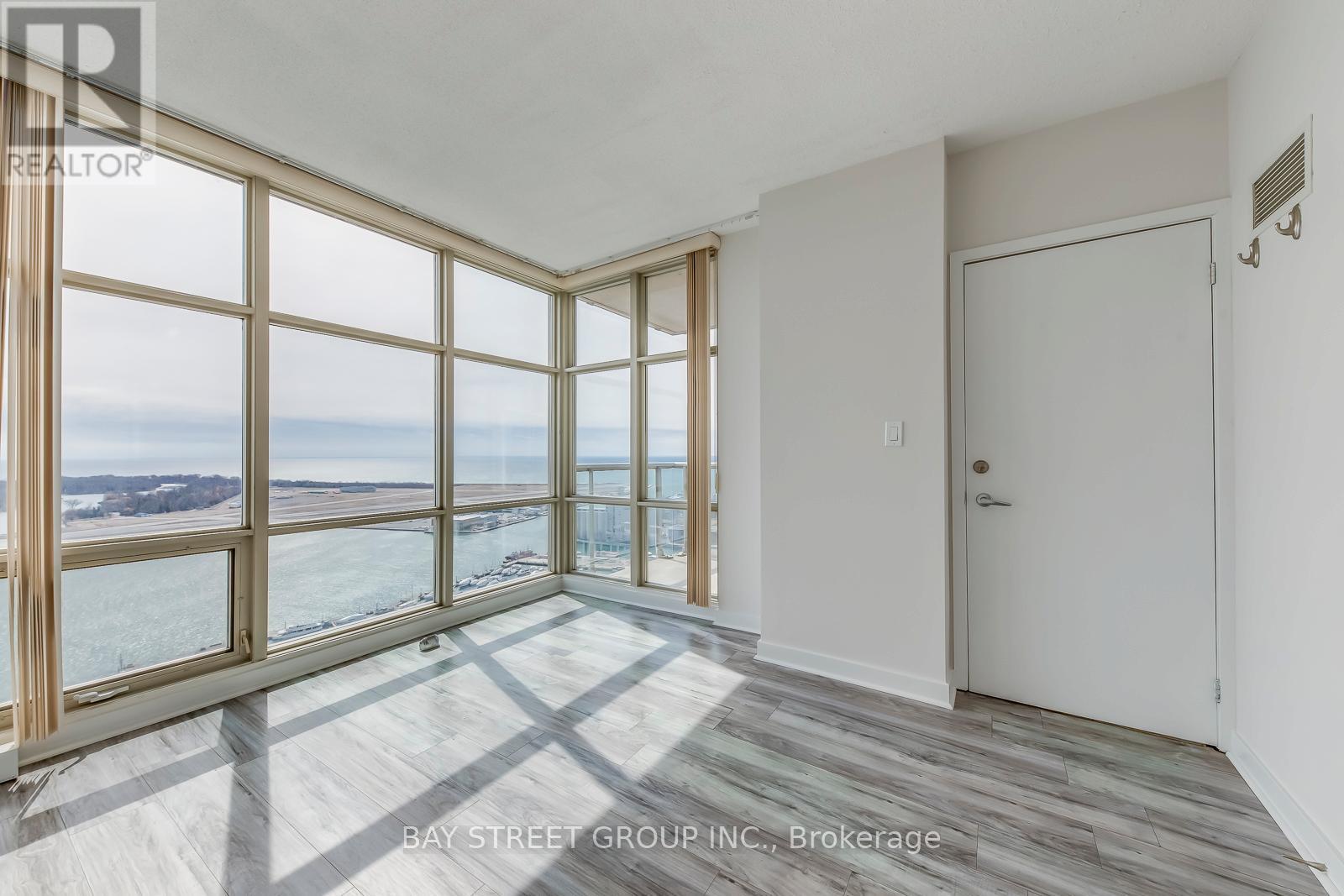 3912 - 35 Mariner Terrace, Toronto, Ontario  M5V 3V9 - Photo 34 - C12931610