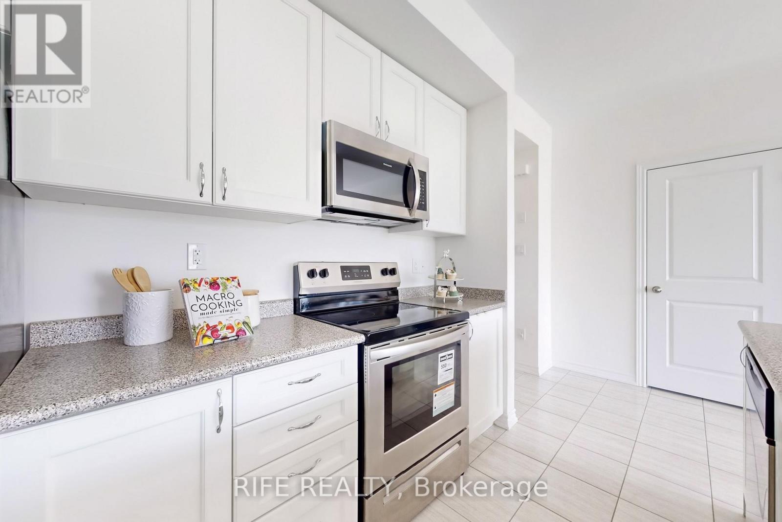 2623 Garrison Crossing, Pickering, Ontario  L1X 0E5 - Photo 13 - E12931594