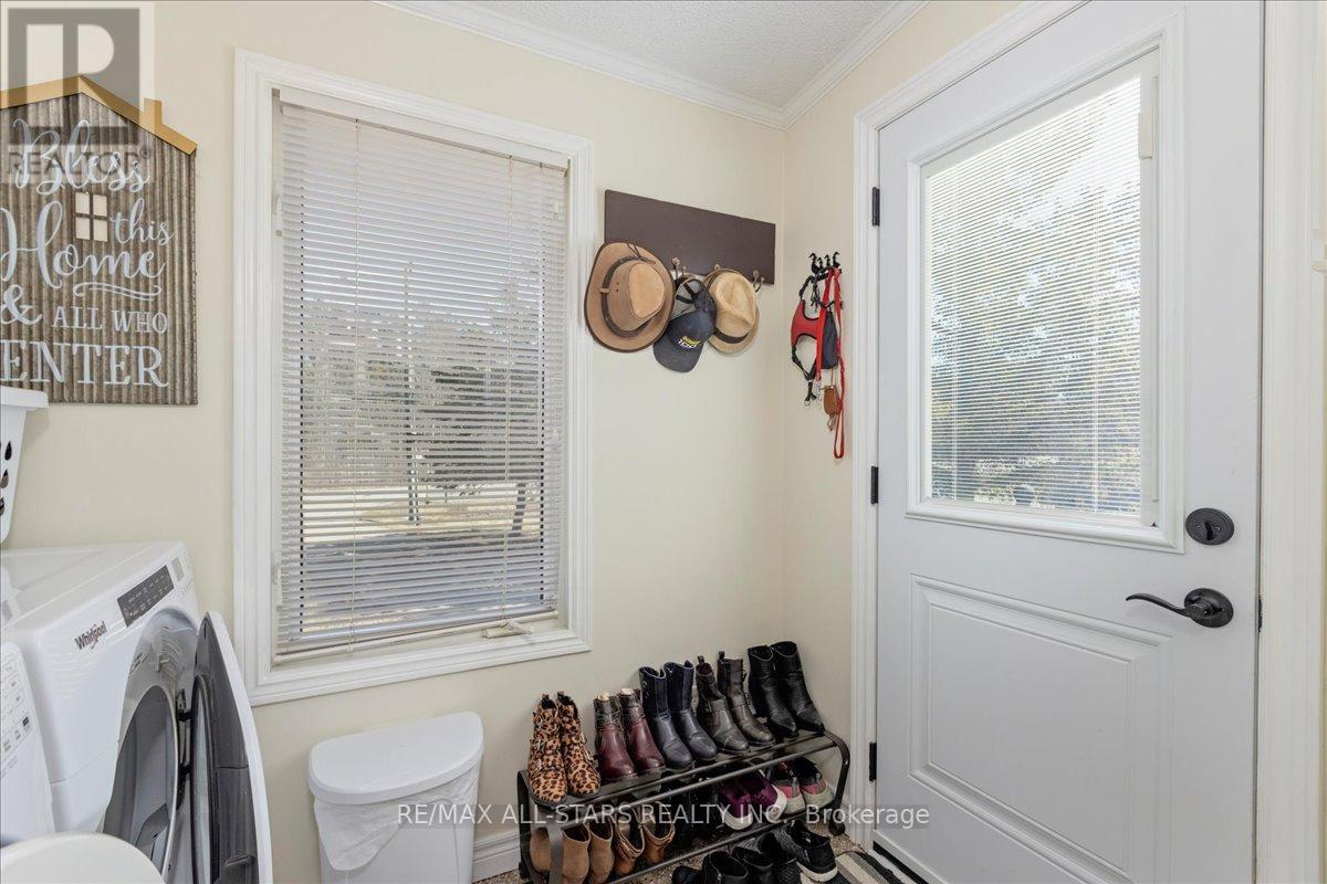 26576 Park Road, Georgina, Ontario  L0E 1R0 - Photo 3 - N12931614