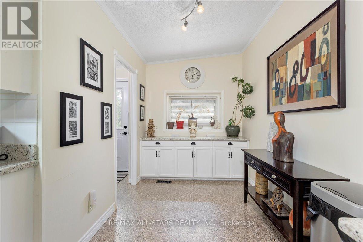 26576 Park Road, Georgina, Ontario  L0E 1R0 - Photo 7 - N12931614