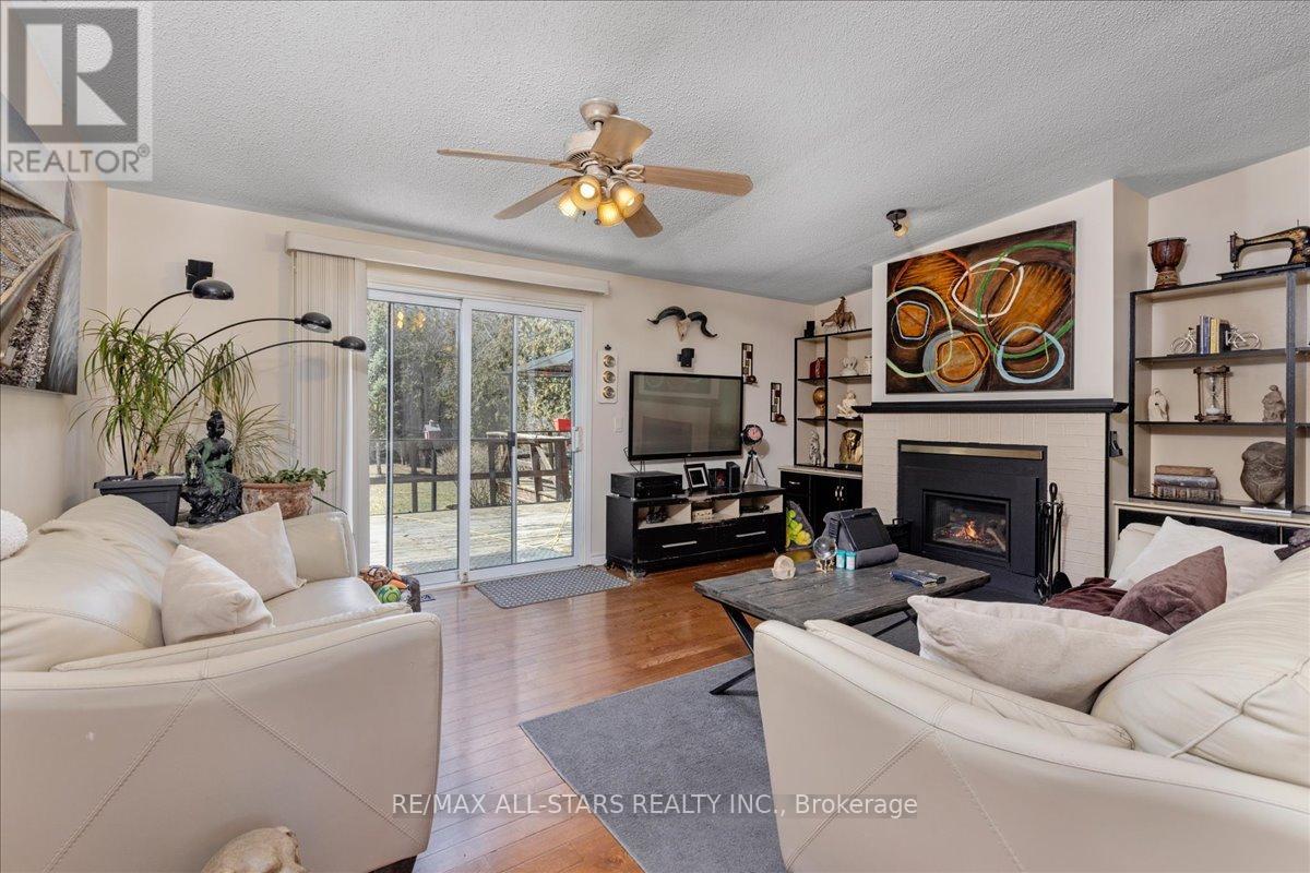 26576 Park Road, Georgina, Ontario  L0E 1R0 - Photo 8 - N12931614