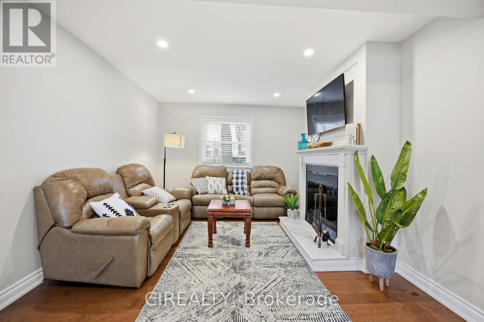 27 Pine Avenue S, Mississauga, Ontario  L5H 2P5 - Photo 28 - W12931590