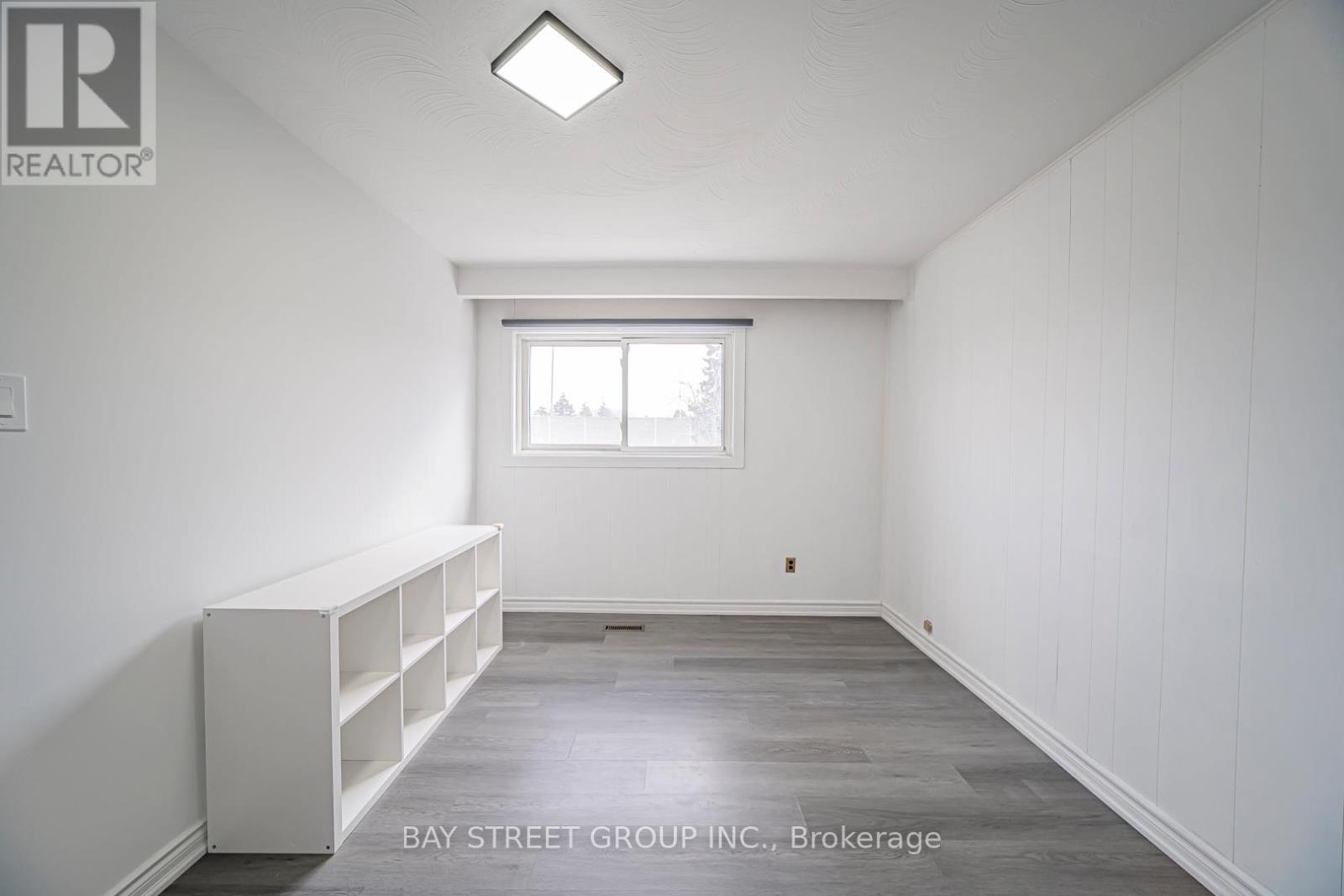 Lower - 1520 Brentano Boulevard, Mississauga, Ontario  L4X 1A4 - Photo 11 - W12931592