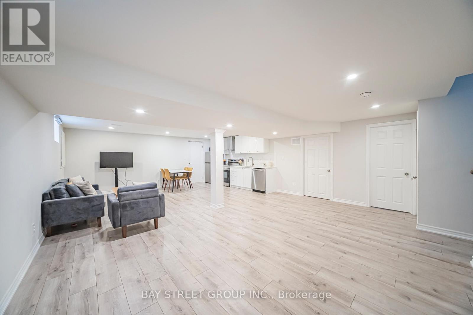 Lower - 1520 Brentano Boulevard, Mississauga, Ontario  L4X 1A4 - Photo 17 - W12931592