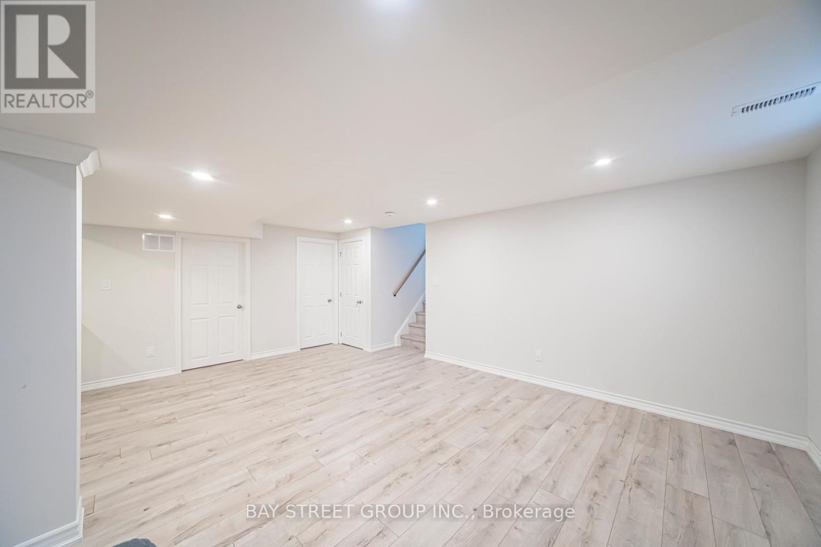 Lower - 1520 Brentano Boulevard, Mississauga, Ontario  L4X 1A4 - Photo 19 - W12931592