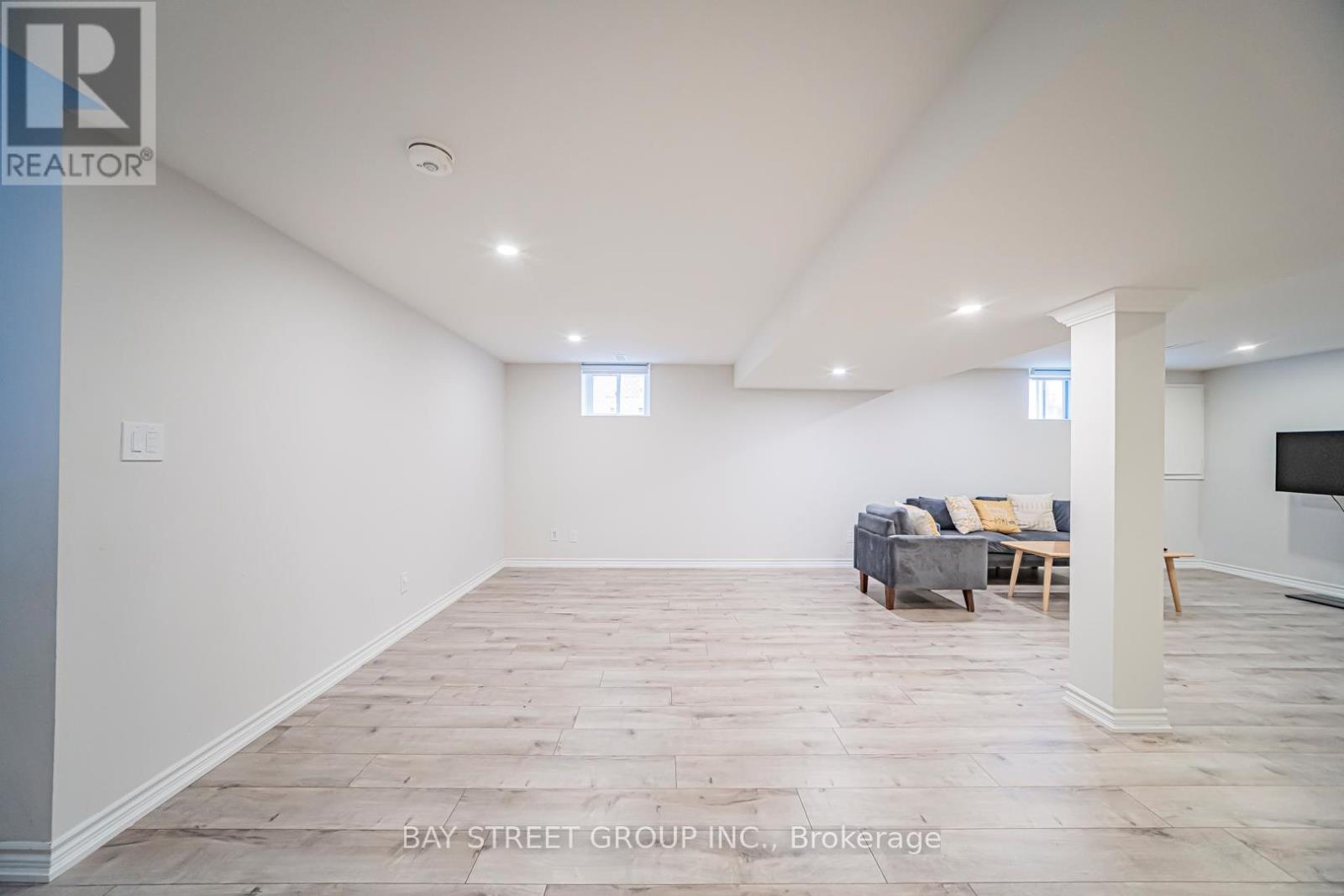 Lower - 1520 Brentano Boulevard, Mississauga, Ontario  L4X 1A4 - Photo 21 - W12931592