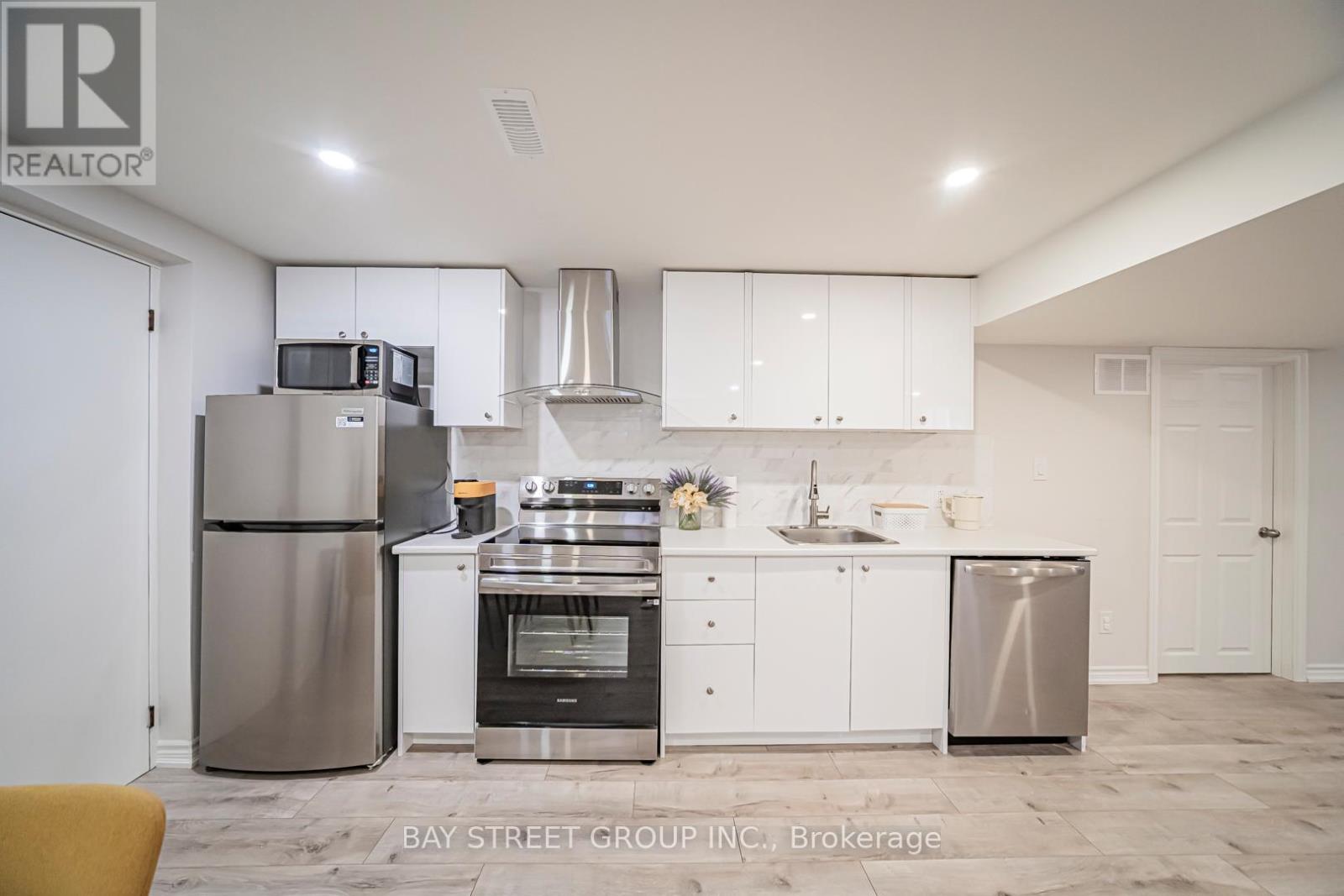 Lower - 1520 Brentano Boulevard, Mississauga, Ontario  L4X 1A4 - Photo 25 - W12931592